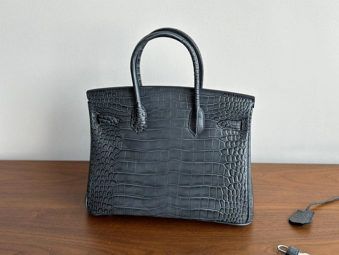 High-end Luxury Classic Togo Leather Bag with Silver-Tone Hardware and Crocodile Pattern  A Must-Have Designer Bag, Perfect Gift for Her