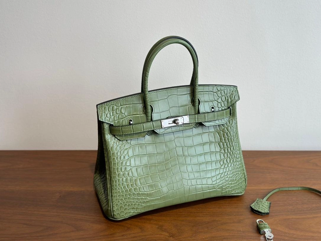 High-end Luxury Classic Togo Leather Bag with Silver-Tone Hardware and Crocodile Pattern  A Must-Have Designer Bag, Perfect Gift for Her