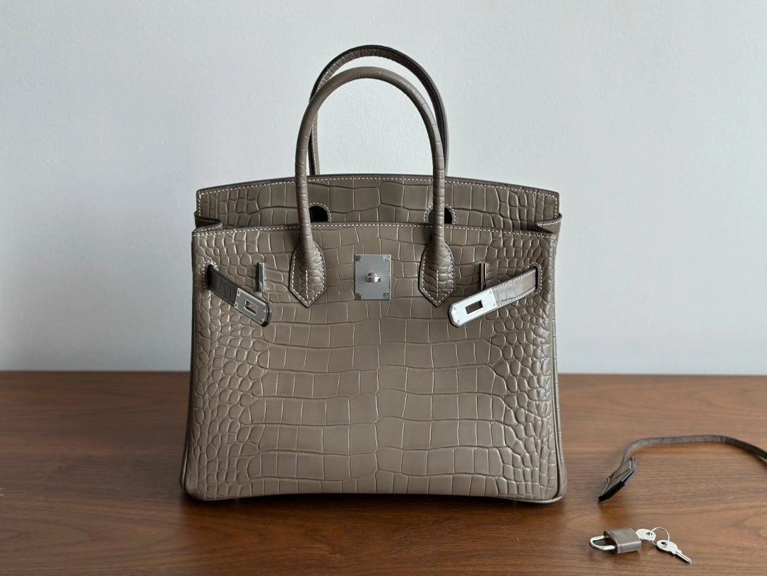 High-end Luxury Classic Togo Leather Bag with Silver-Tone Hardware and Crocodile Pattern  A Must-Have Designer Bag, Perfect Gift for Her
