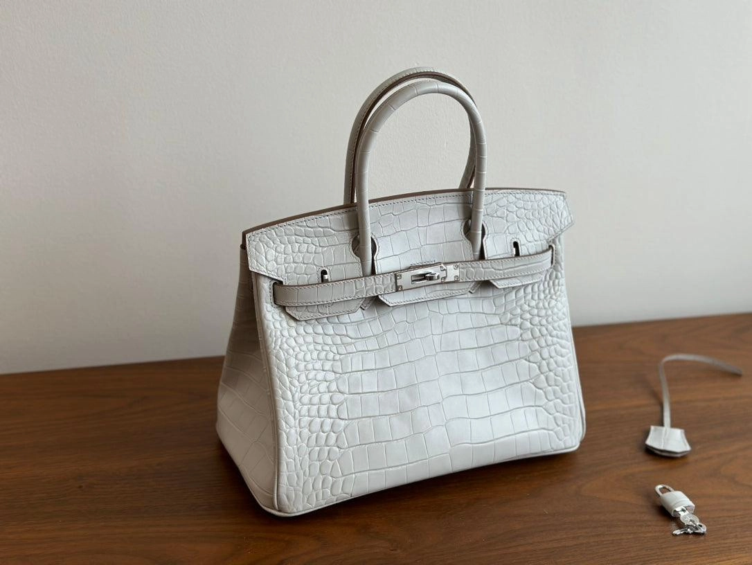High-end Luxury Classic Togo Leather Bag with Silver-Tone Hardware and Crocodile Pattern  A Must-Have Designer Bag, Perfect Gift for Her