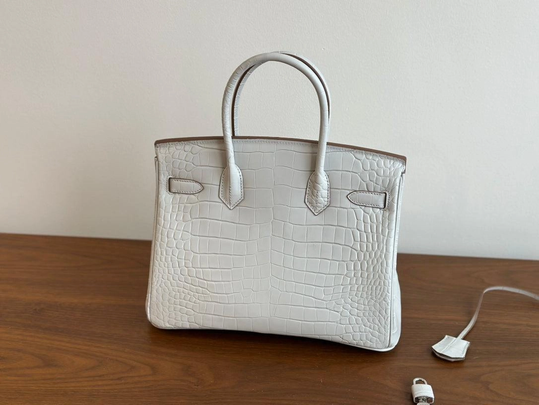 High-end Luxury Classic Togo Leather Bag with Silver-Tone Hardware and Crocodile Pattern  A Must-Have Designer Bag, Perfect Gift for Her