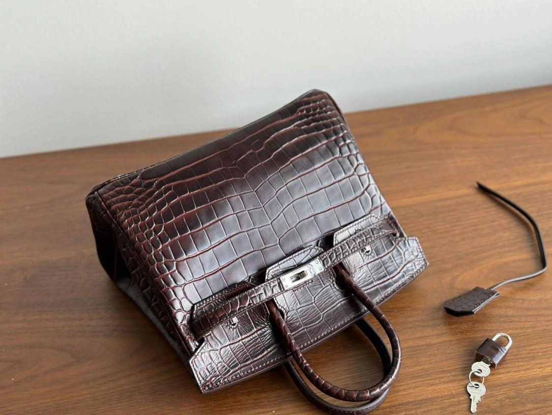 High-end Luxury Classic Togo Leather Bag with Silver-Tone Hardware and Crocodile Pattern  A Must-Have Designer Bag, Perfect Gift for Her