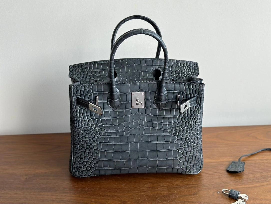 High-end Luxury Classic Togo Leather Bag with Silver-Tone Hardware and Crocodile Pattern  A Must-Have Designer Bag, Perfect Gift for Her