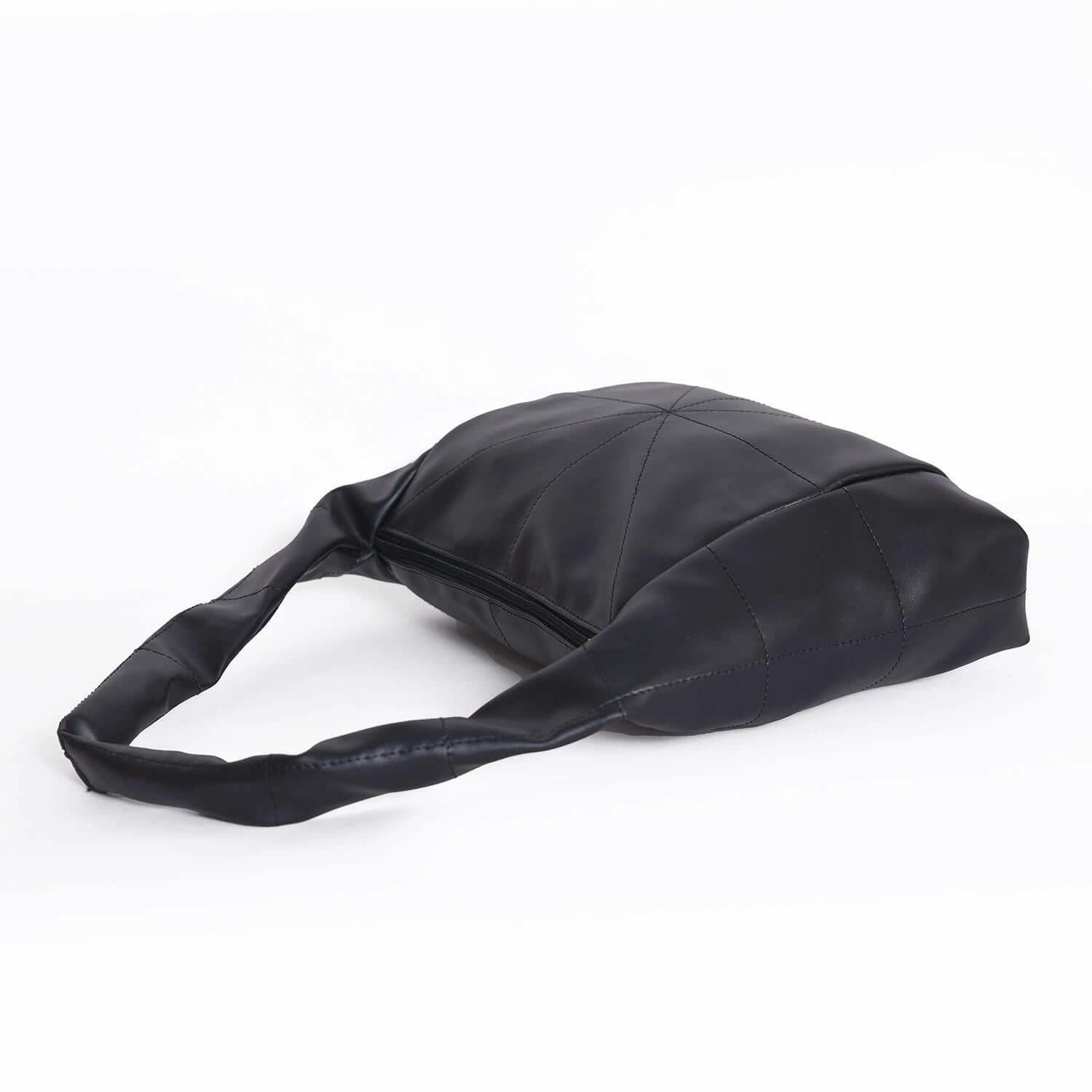 HOBO BLACK