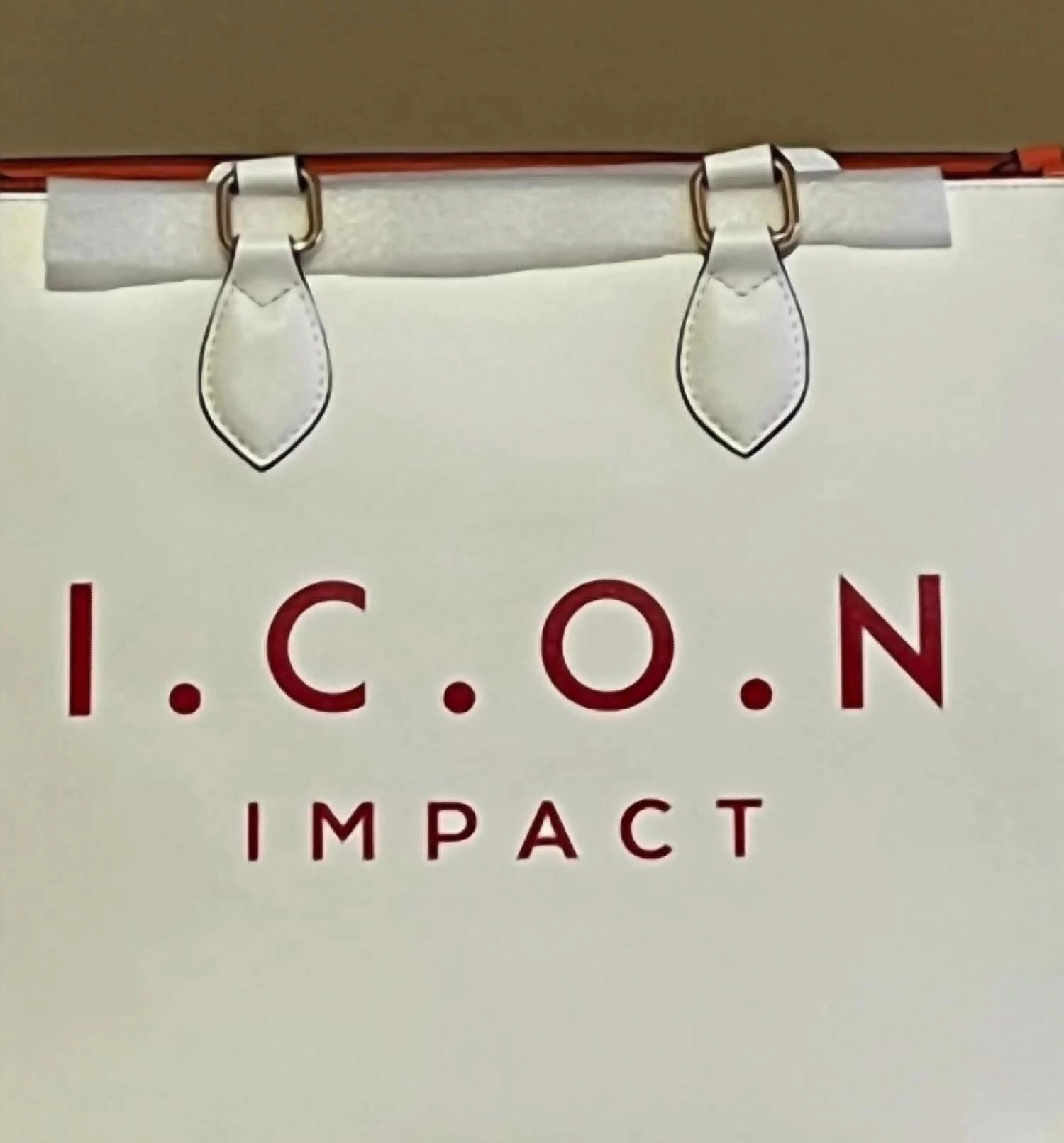 Icon Tote In White