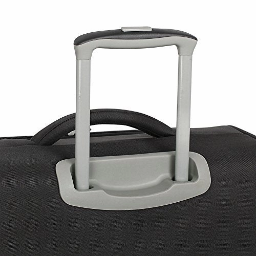 It Luggage 31.3" Quilte Lightweight Expandable Spinner, Black