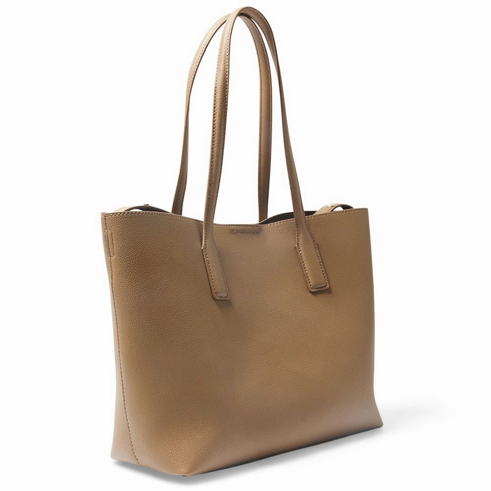 Joanna Tote in Taupe Pebble