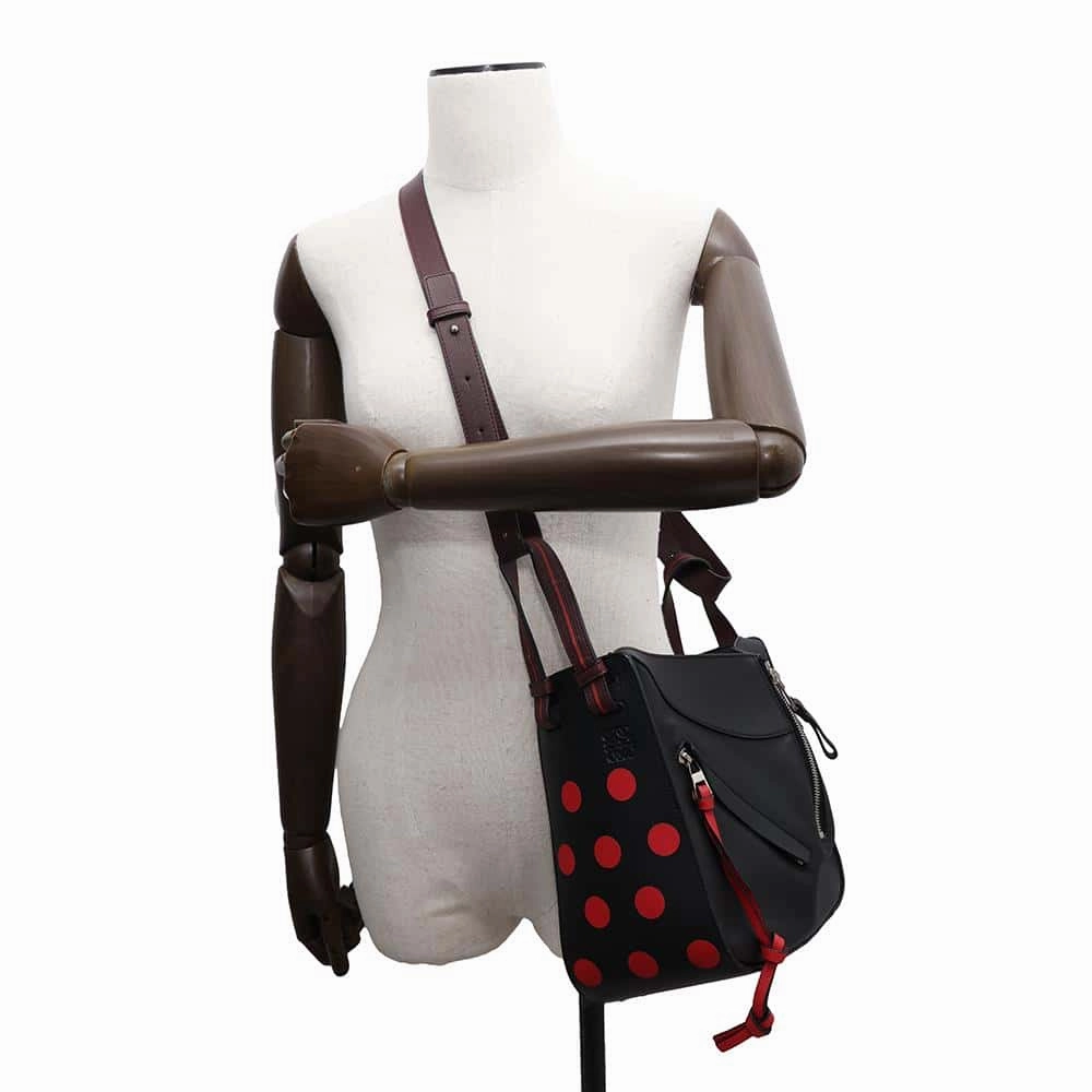 LOEWE Hammock Circle Shoulder Black/Red327.93.N60 Leather Size Small