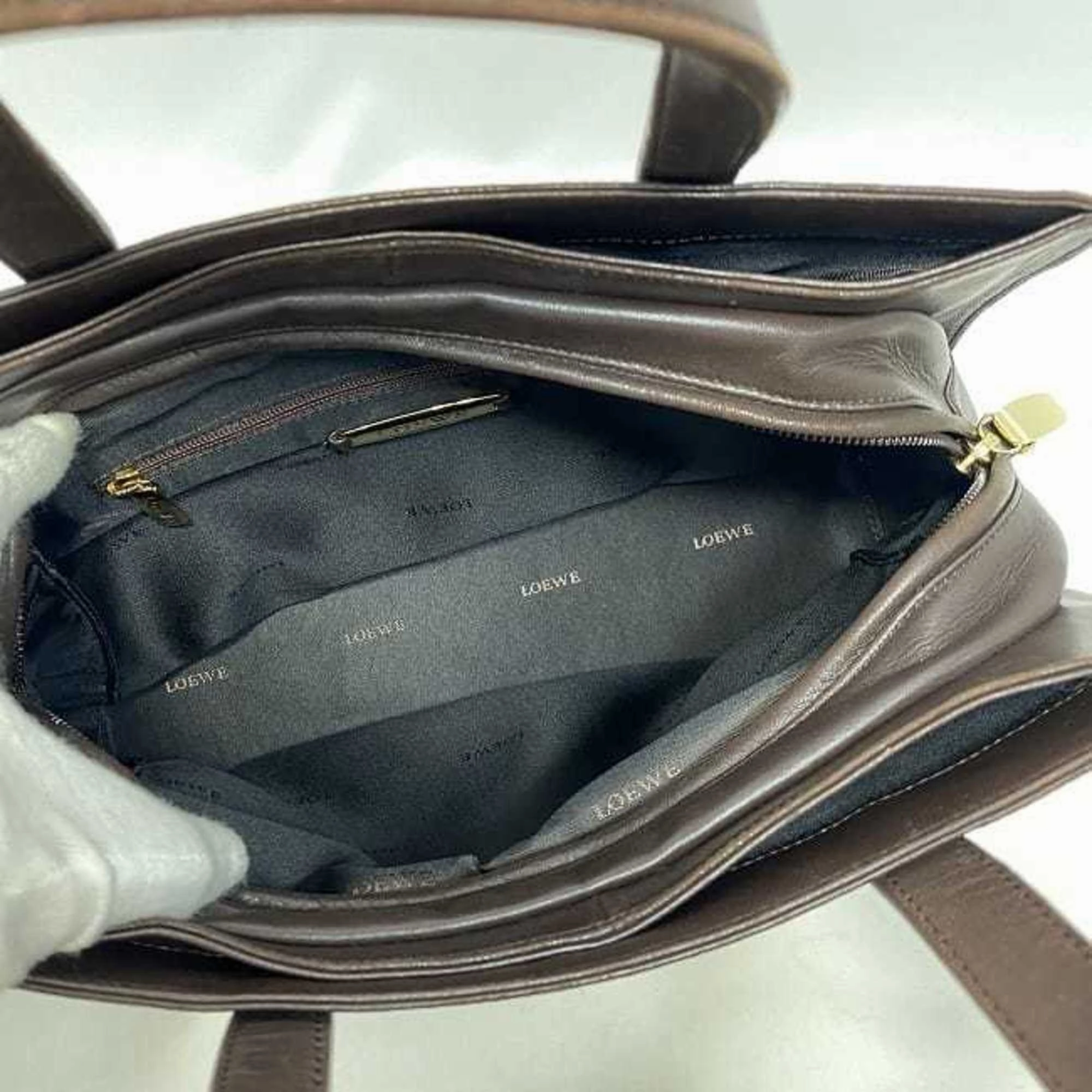 Loewe Leather Handbag (Pre-Owned)
