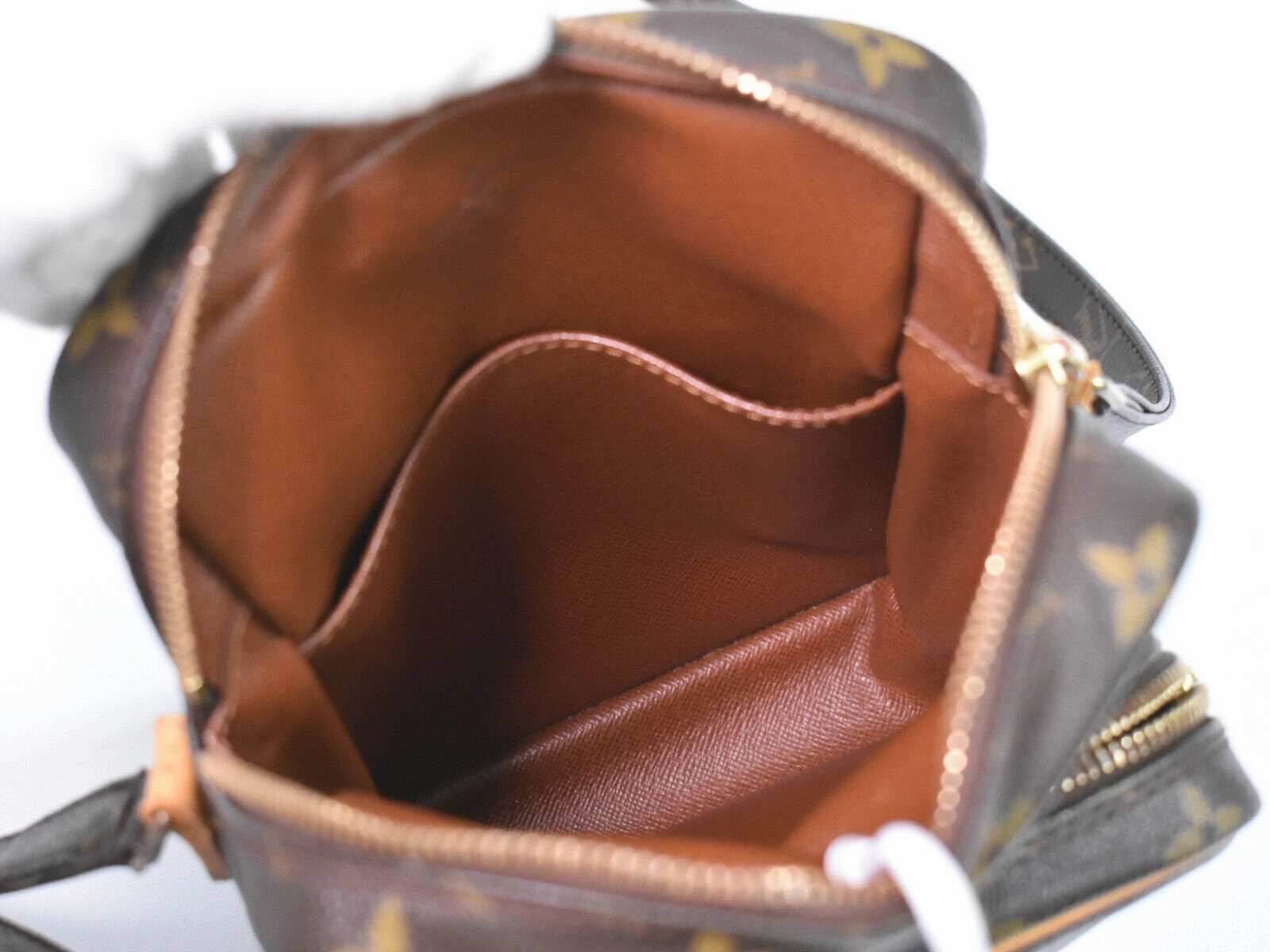 Louis Vuitton Amazon  Canvas Shoulder Bag ()
