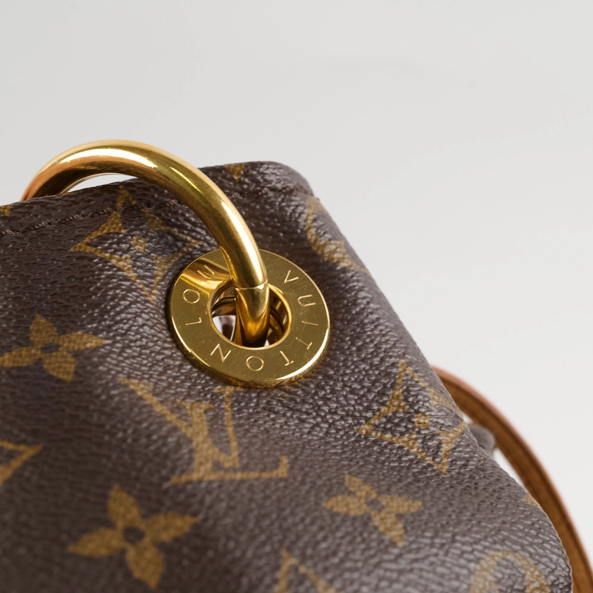 Louis Vuitton Artsy MM Monogram