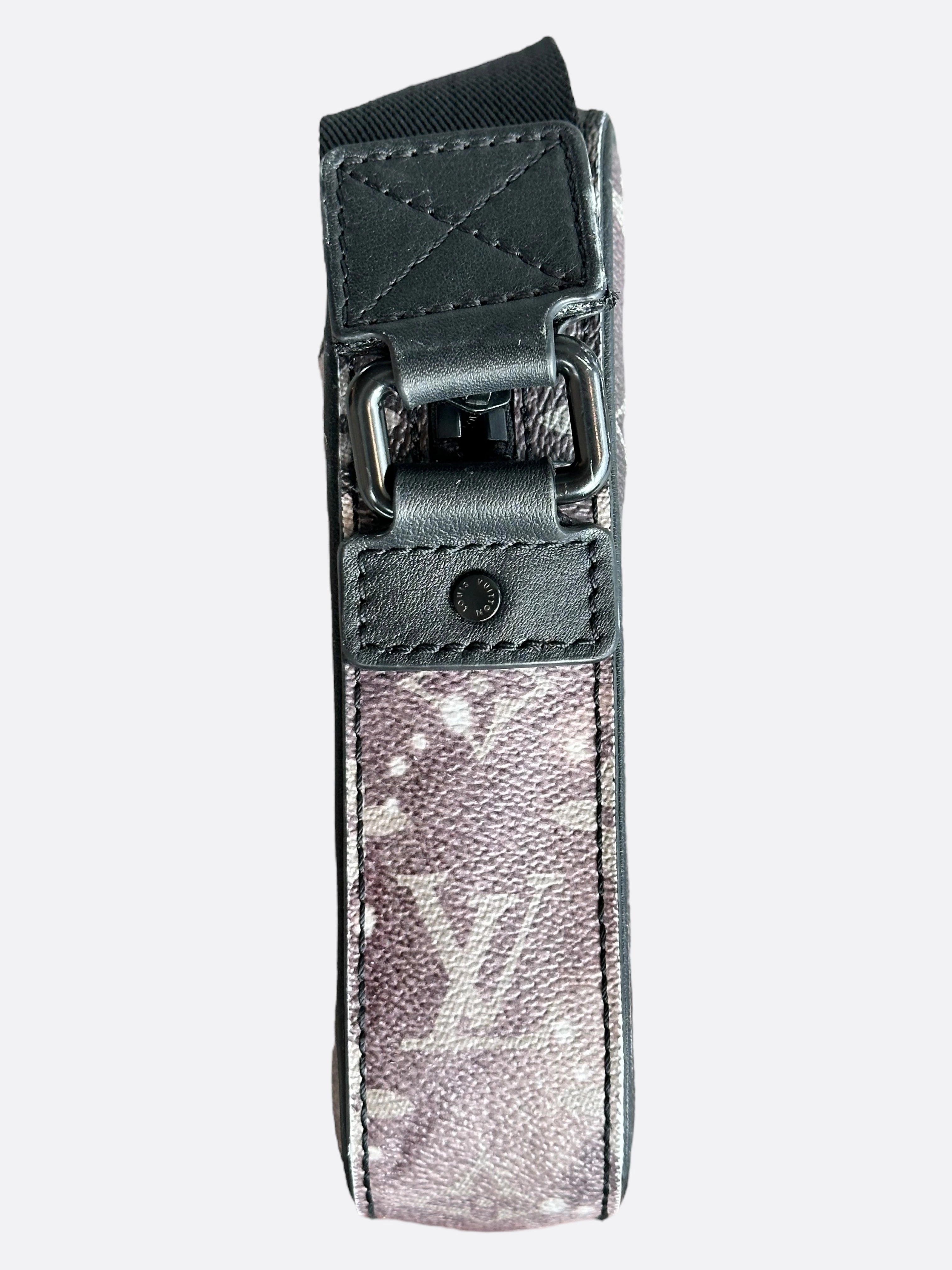 Louis Vuitton Black Galaxy Alpha Messenger Bag