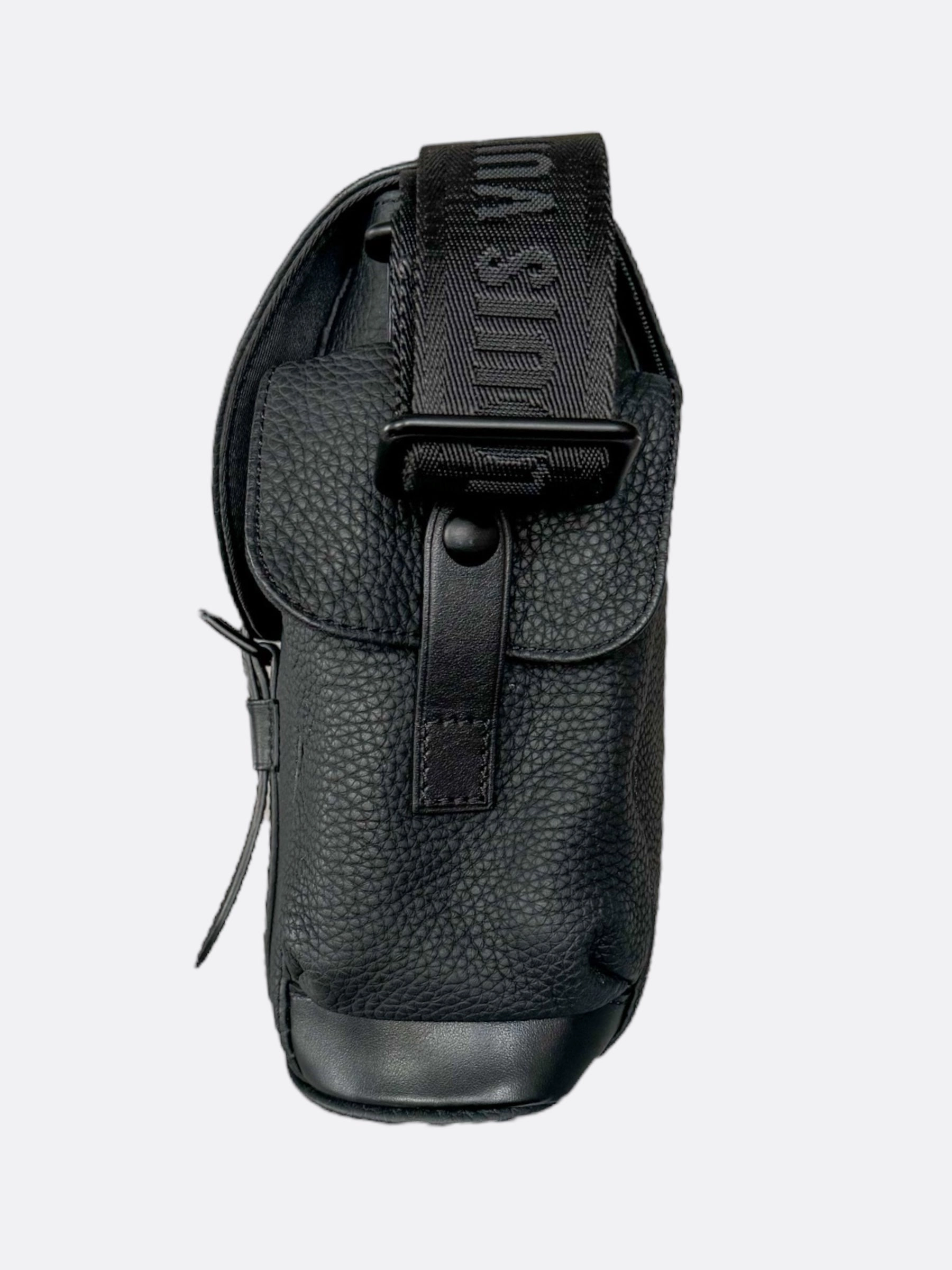 Louis Vuitton Black Taurillon Monogram Christopher Messenger Bag