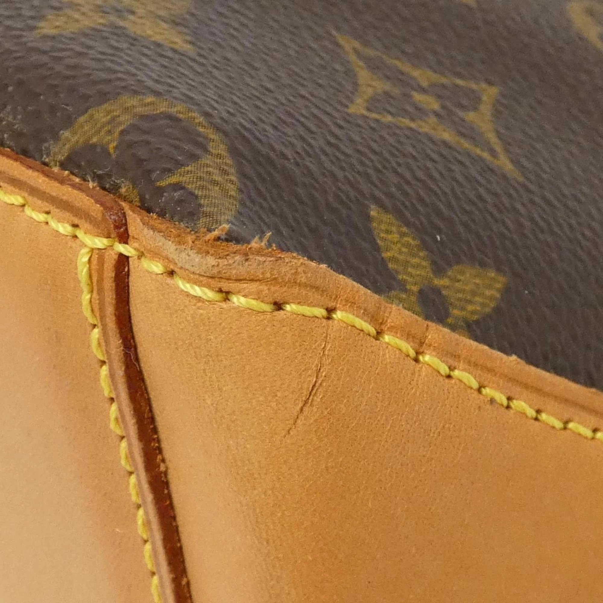 Louis Vuitton Cabas Mezzo Canvas Tote Bag (Pre-Owned)