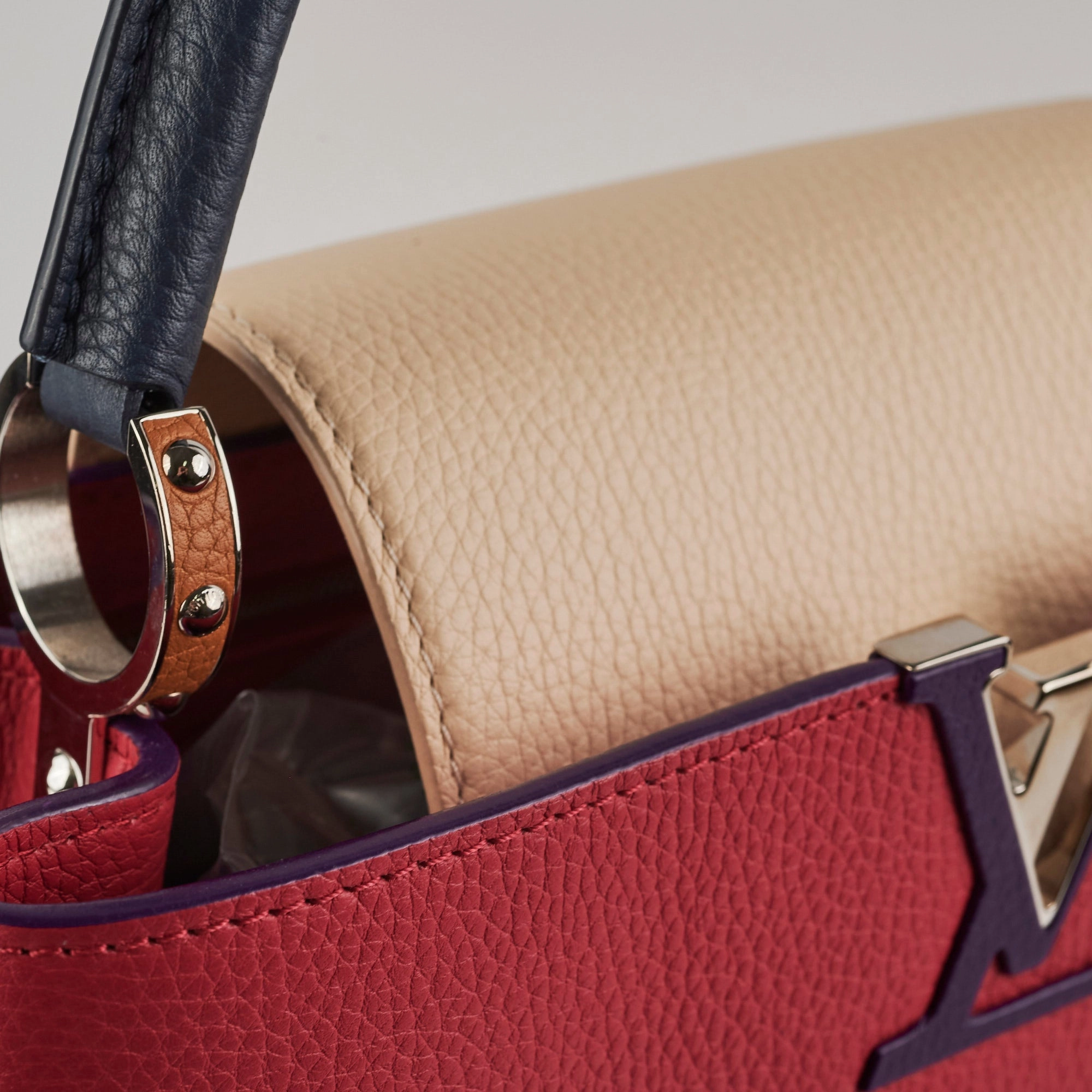 Louis Vuitton Capucine PM