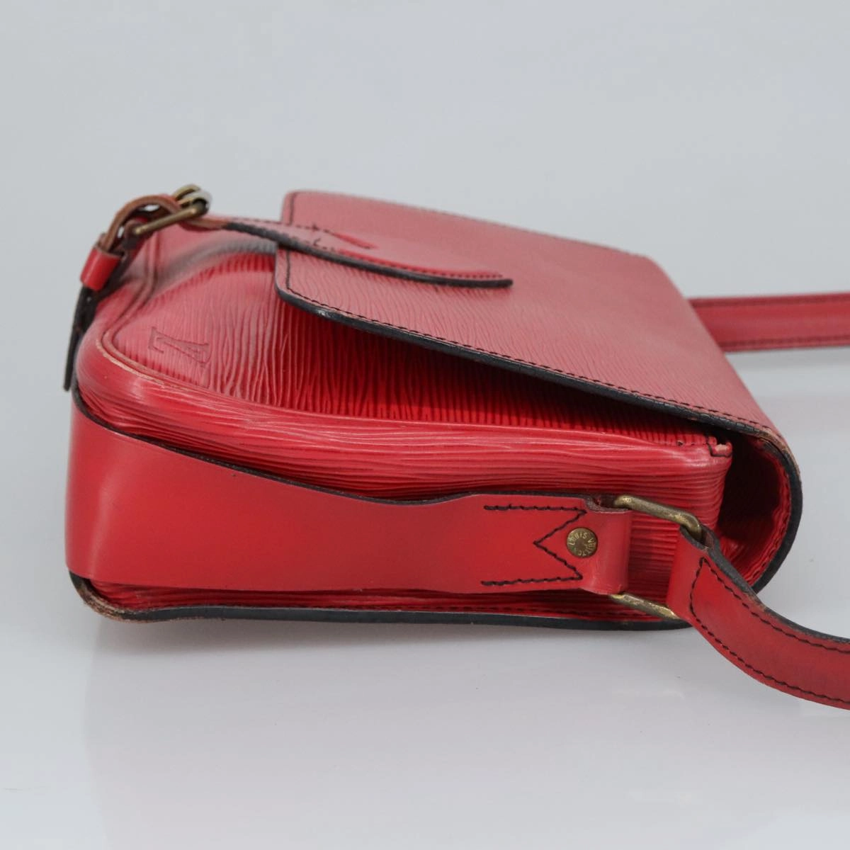Louis Vuitton Cartouchiere Red Leather Shoulder Bag