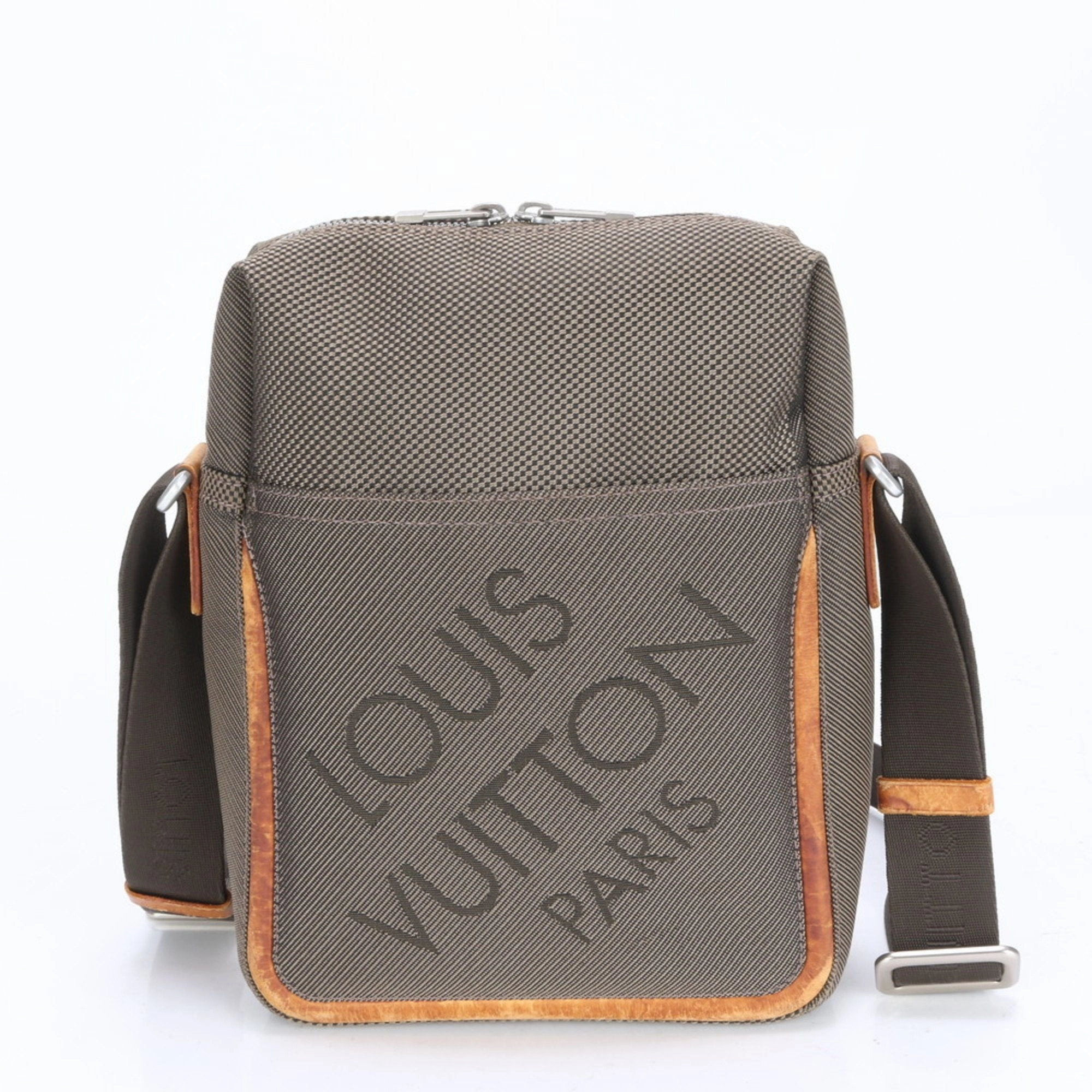 Louis Vuitton Damier Geant Leather Canvas Shoulder Bag (Pre-Owned)