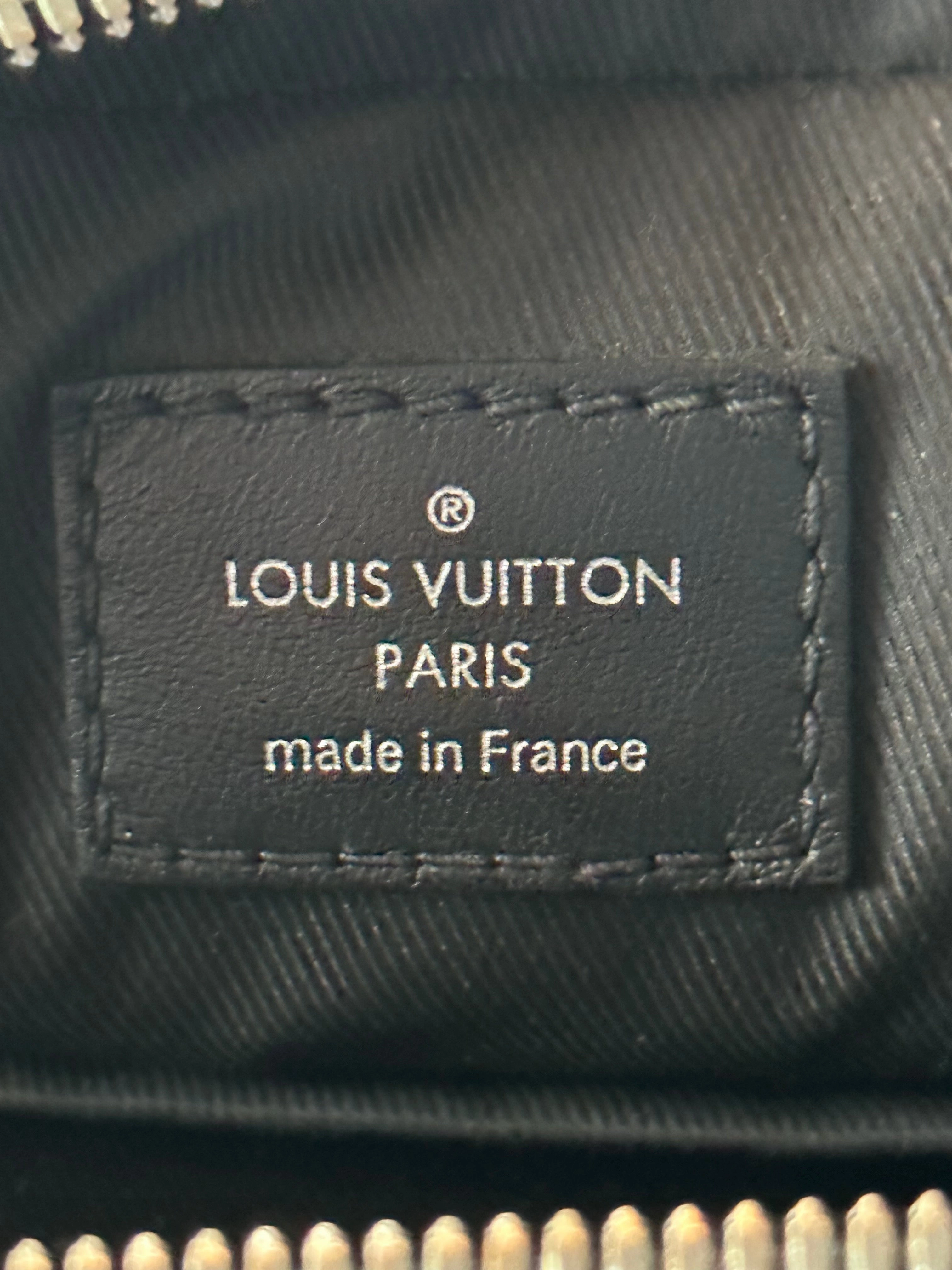 Louis Vuitton Damier Graphite 3D Trio Messenger Bag