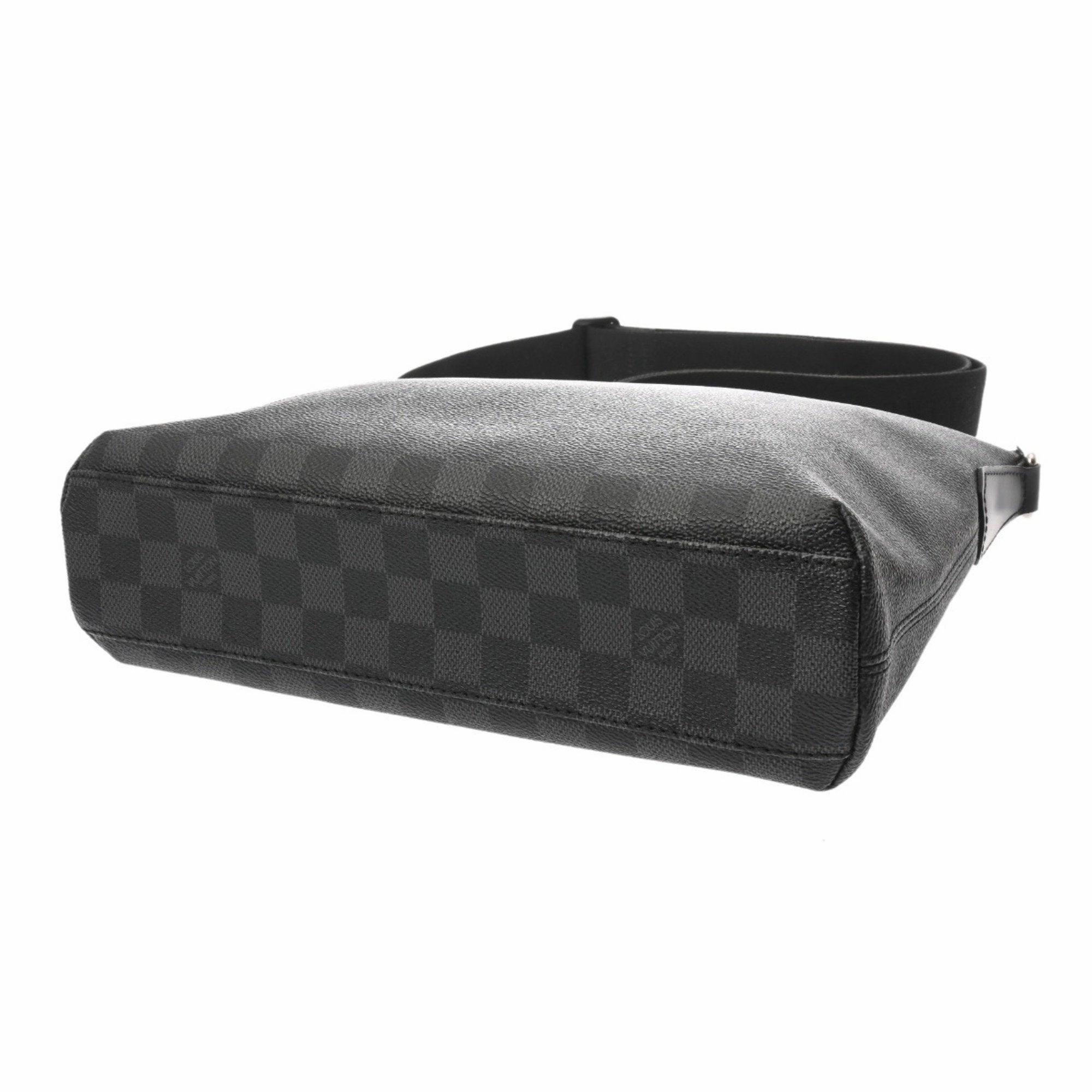 Louis Vuitton Damier Graphite  Damier Graphite Shoulder Bag (Pre-Owned)
