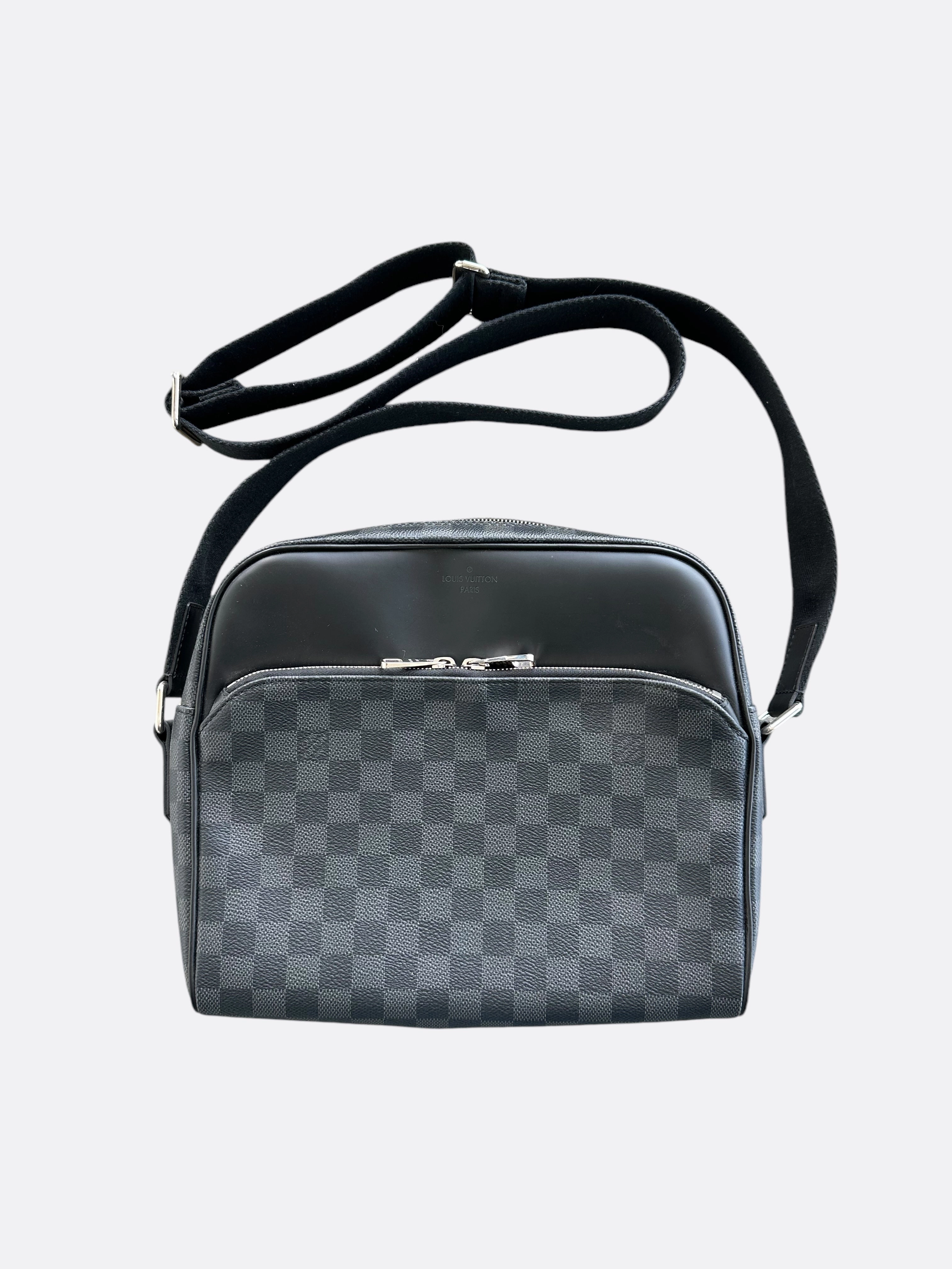 Louis Vuitton Damier Graphite Daytona Messenger Bag
