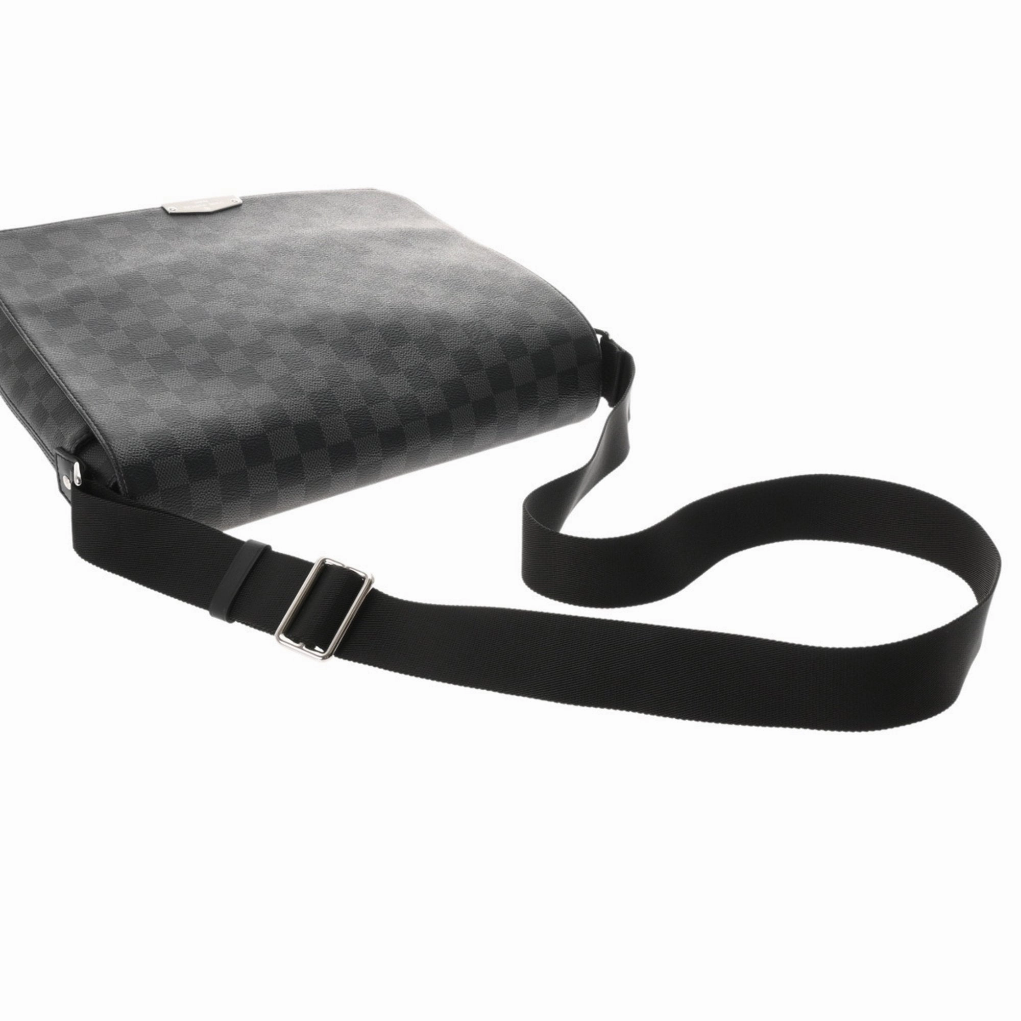 Louis Vuitton  Damier Graphite Messenger Bag Shoulder Bag (Pre-Owned)