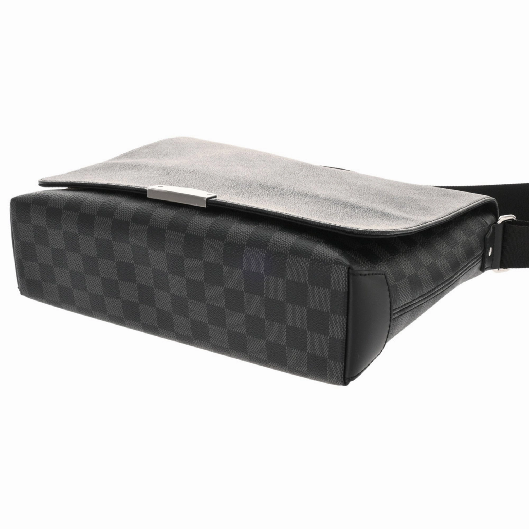 Louis Vuitton  Damier Graphite Messenger Bag Shoulder Bag (Pre-Owned)