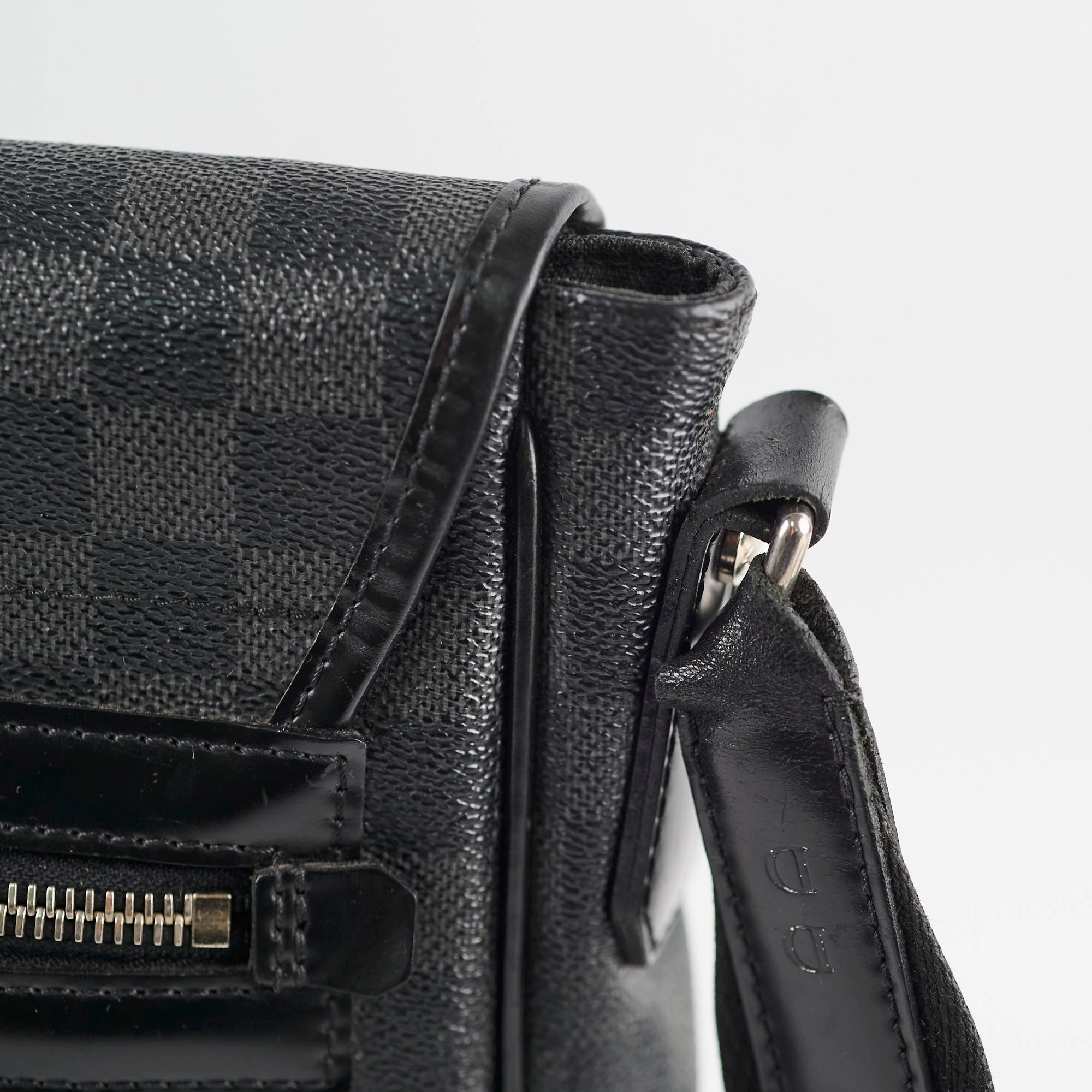 Louis Vuitton Damier Graphite MM