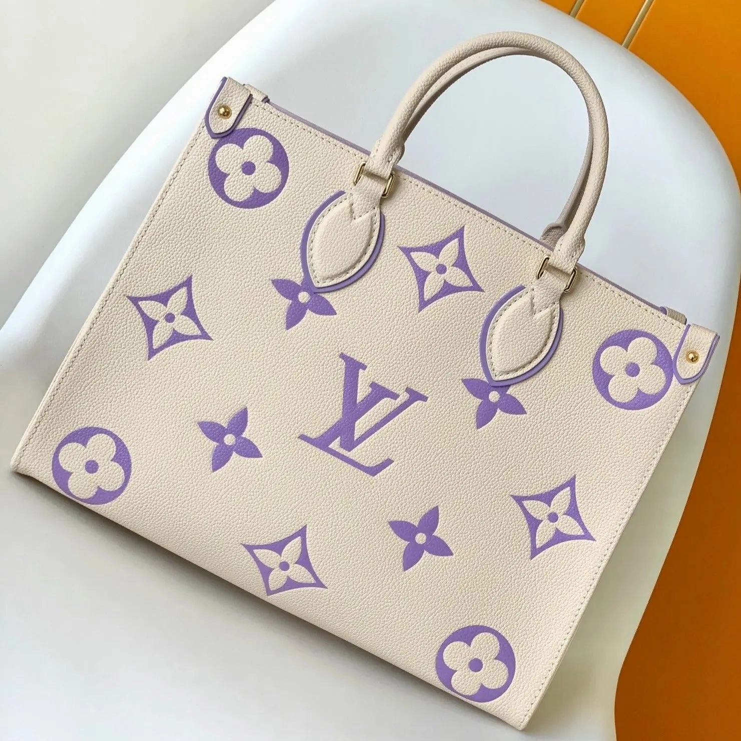 LOUIS VUITTON Empreinte Monogram Giant By The Pool Onthego MM Summer M45718