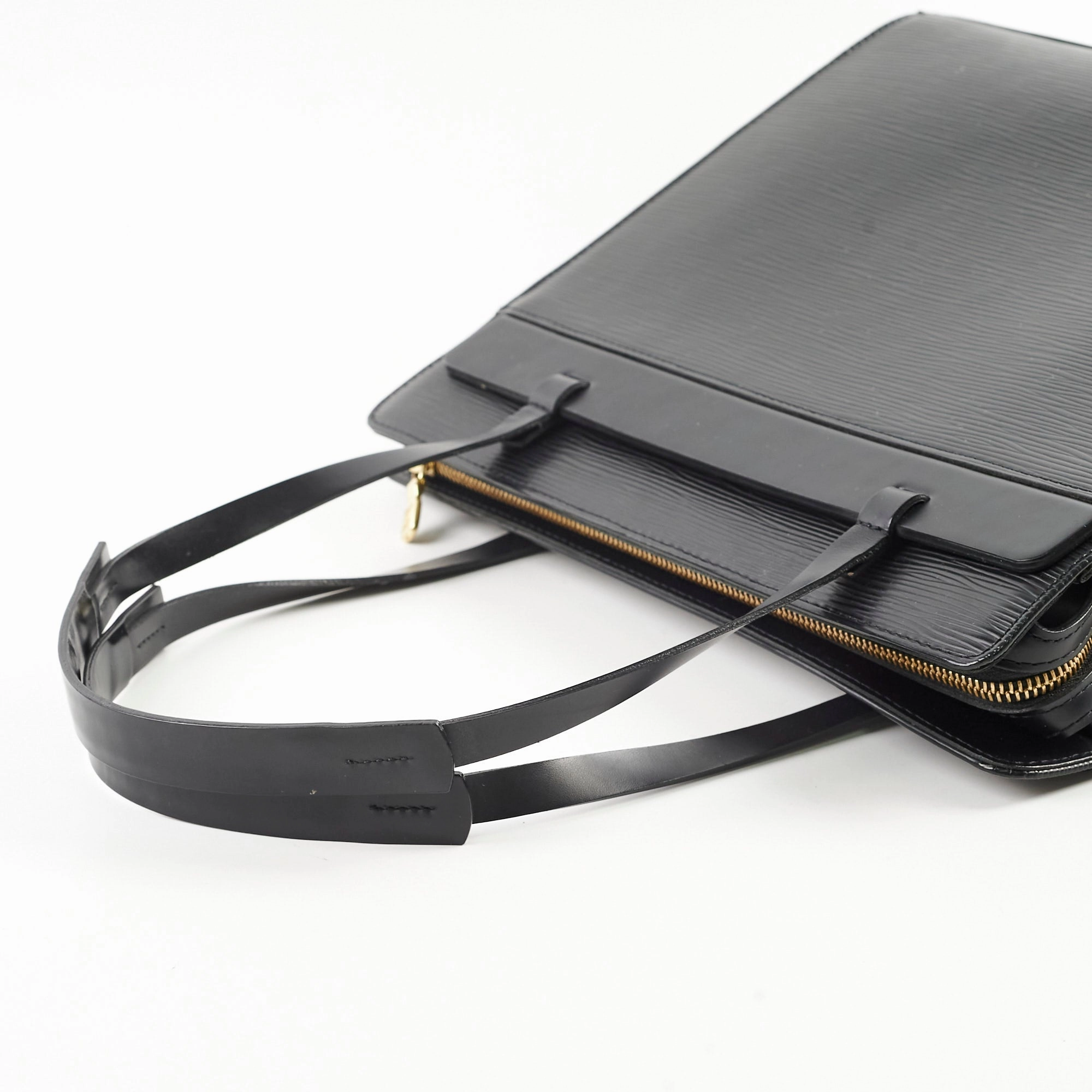 Louis Vuitton Epi Croisette PM Bag Black