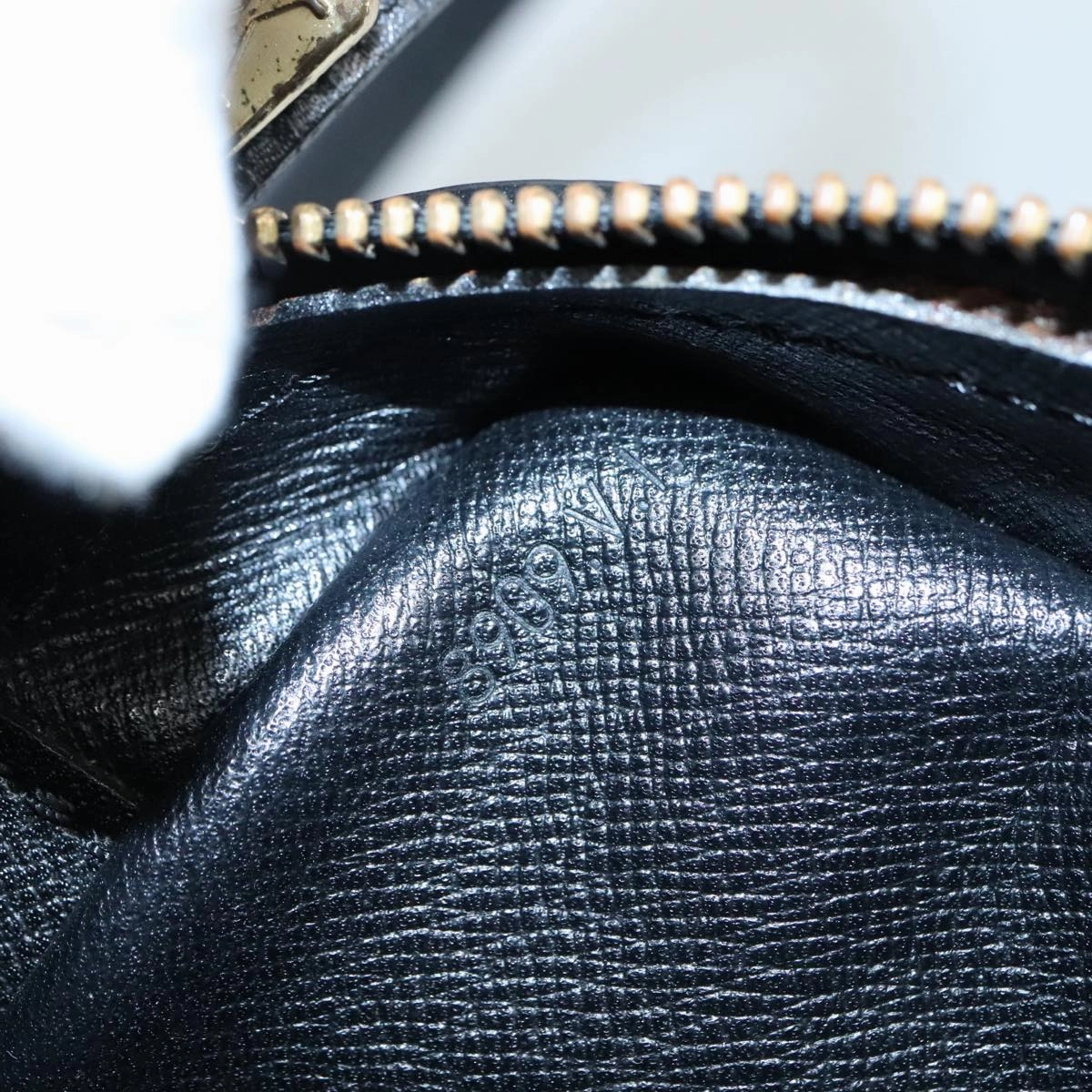 LOUIS VUITTON Epi Jeune Fille MM Shoulder Bag Black M52152 LV 107060