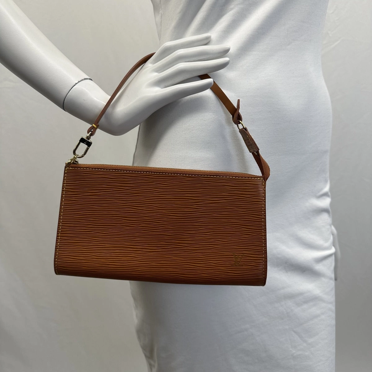 Louis Vuitton Epi Leather Pochette