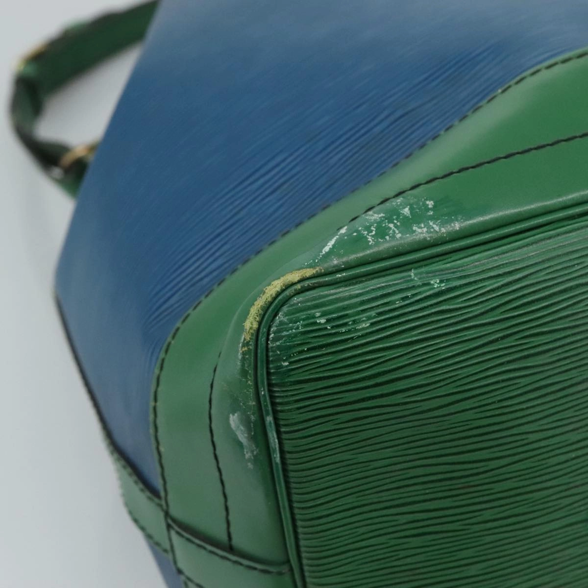 LOUIS VUITTON Epi Noe Shoulder Bag Bicolor Green Blue M44044 LV 104232