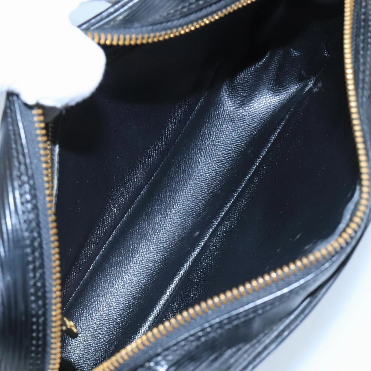LOUIS VUITTON Epi Trocadero 23 Shoulder Bag Black M52302 LV 101714