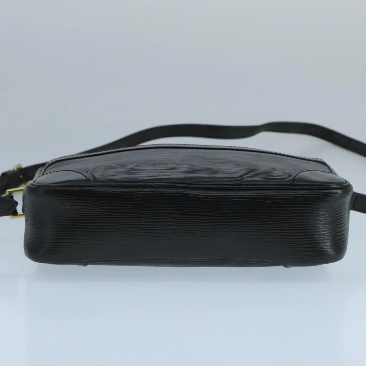 LOUIS VUITTON Epi Trocadero 23 Shoulder Bag Black M52302 LV 101714