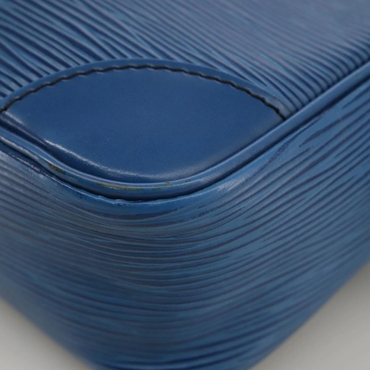 LOUIS VUITTON Epi Trocadero 23 Shoulder Bag Blue M52305 LV 104835