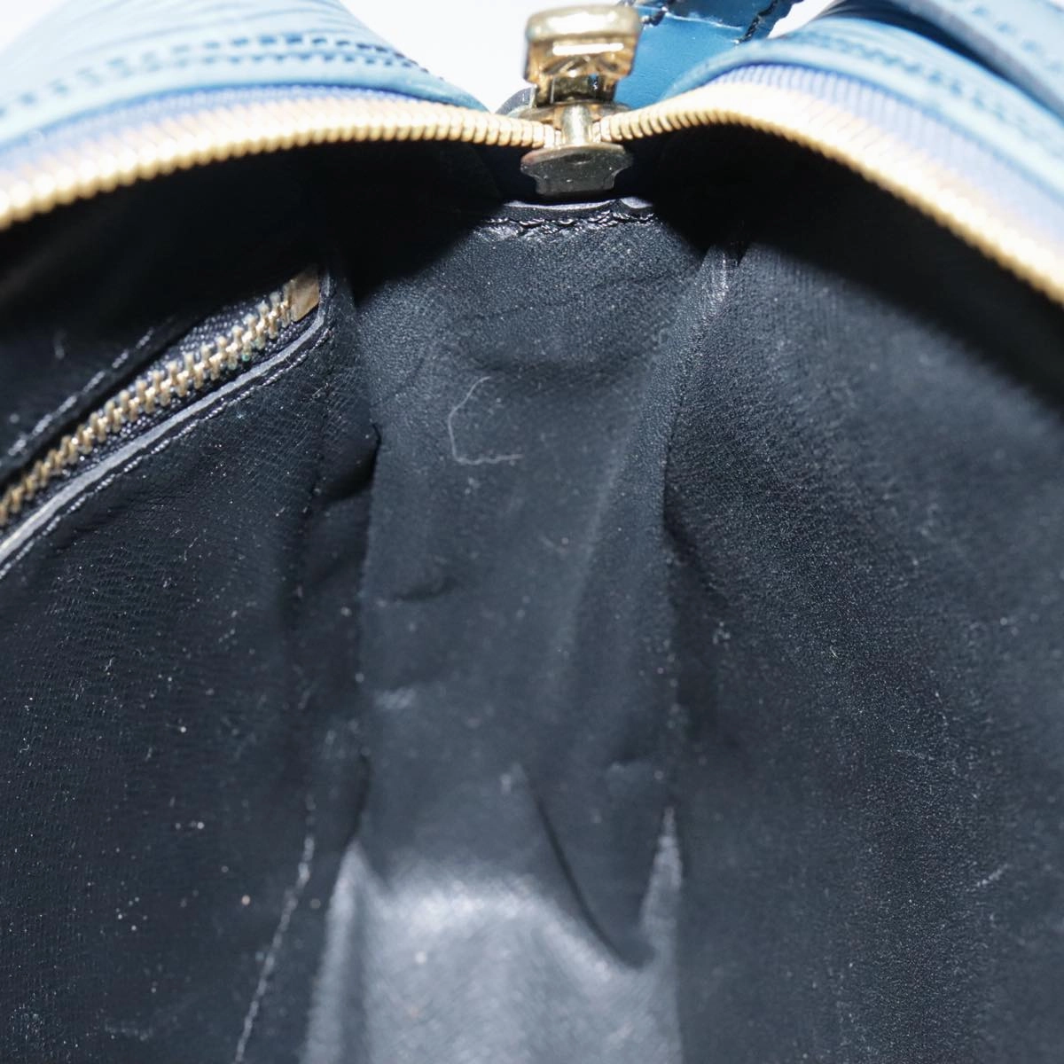 LOUIS VUITTON Epi Trocadero 23 Shoulder Bag Blue M52305 LV 104835