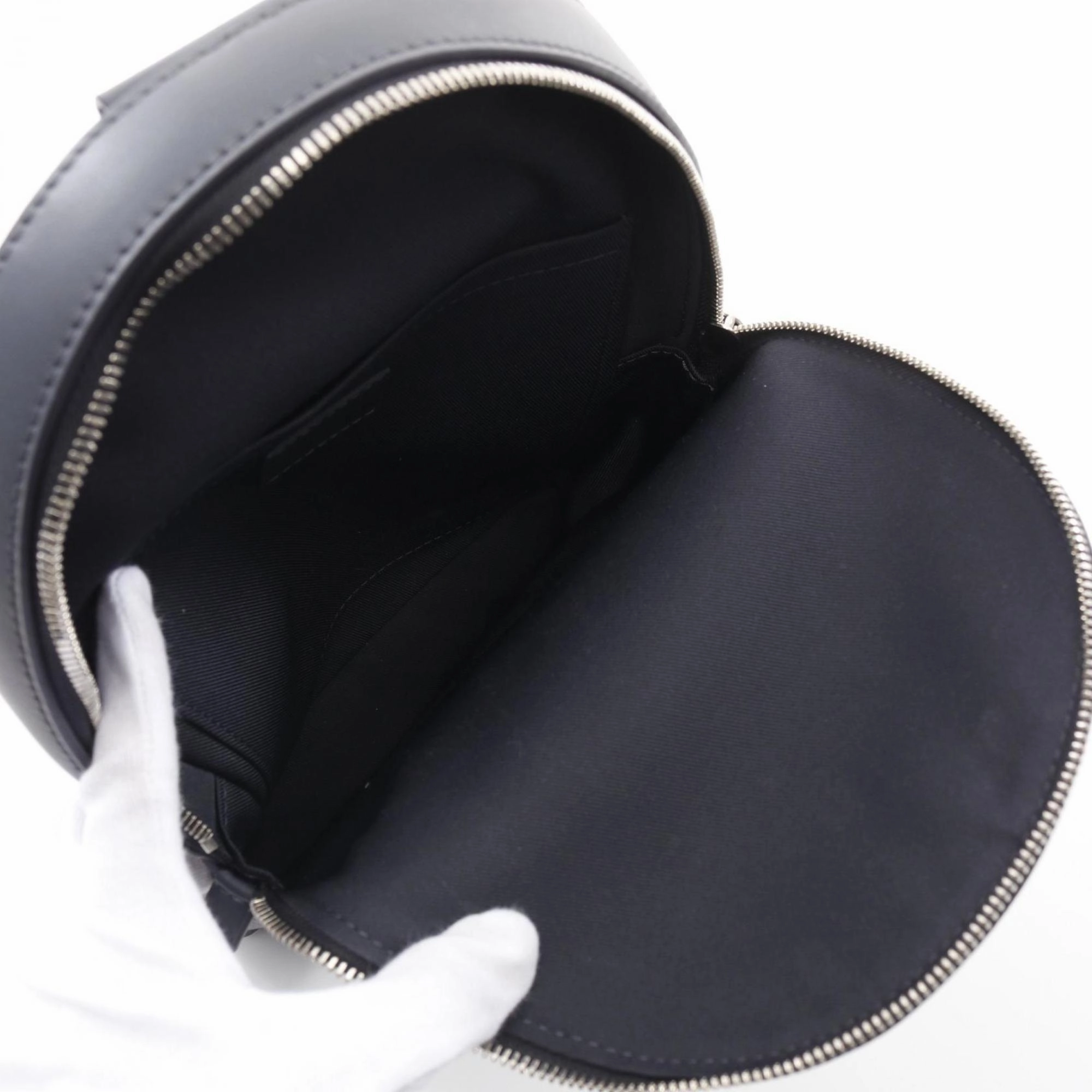 Louis Vuitton Leather Fanny Pack Sling Bag (Pre-Owned)