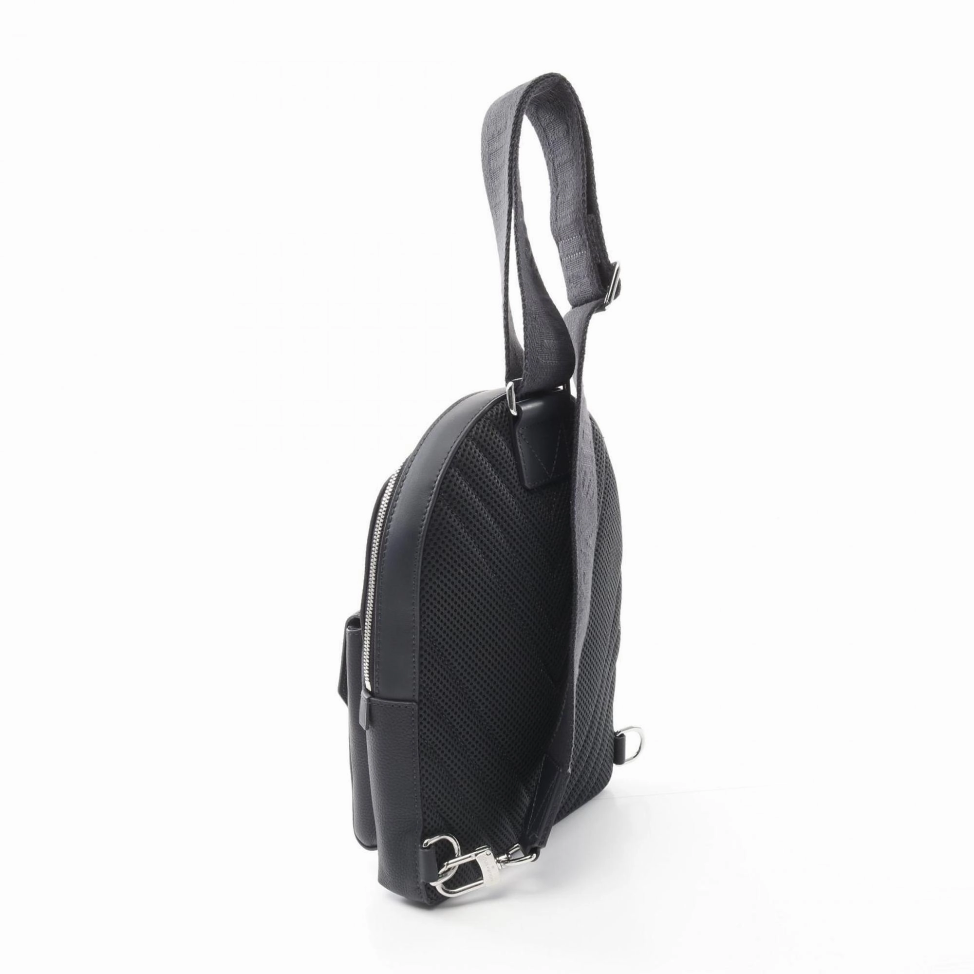 Louis Vuitton Leather Fanny Pack Sling Bag (Pre-Owned)