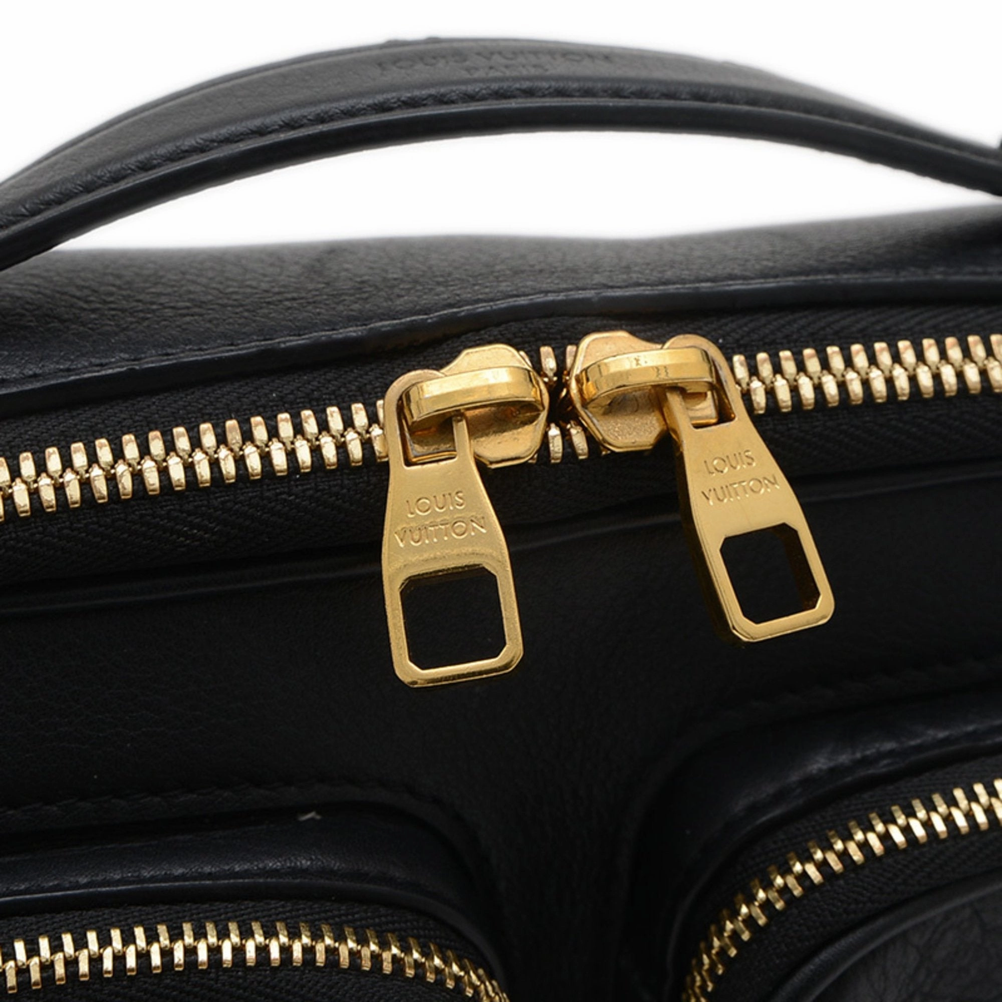 Louis Vuitton Leather Pouch Sling Bag (Pre-Owned)