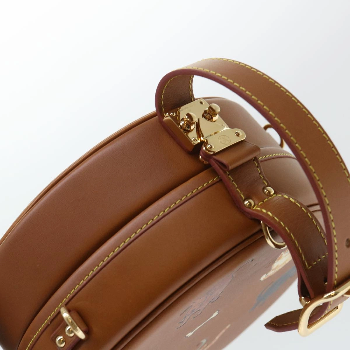 Louis Vuitton  Leather Shoulder Bag ()