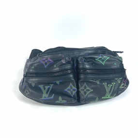 Louis Vuitton  Leather Shoulder Bag Sling Bag (Pre-Owned)