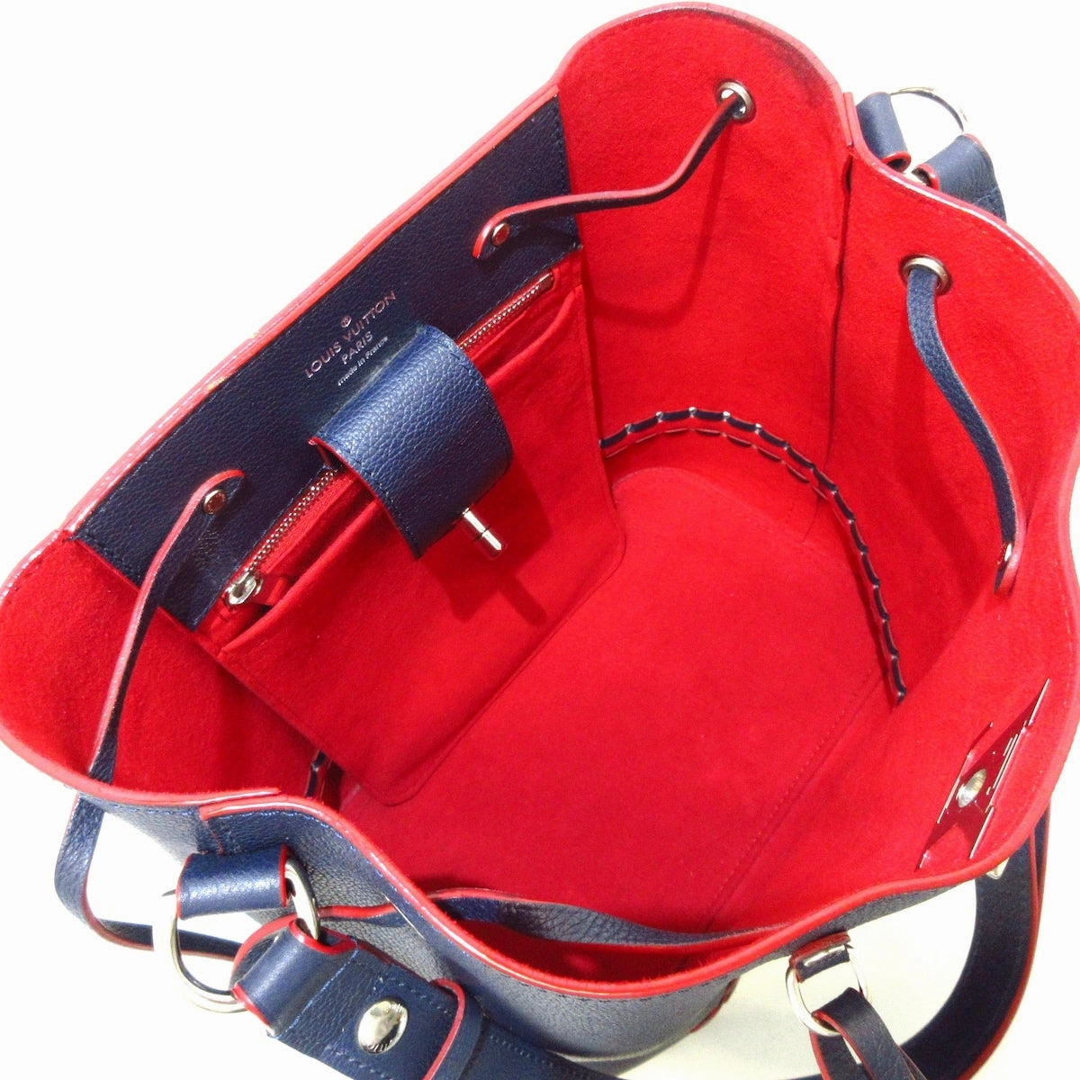 Louis Vuitton Lockme  Leather Shoulder Bag ()