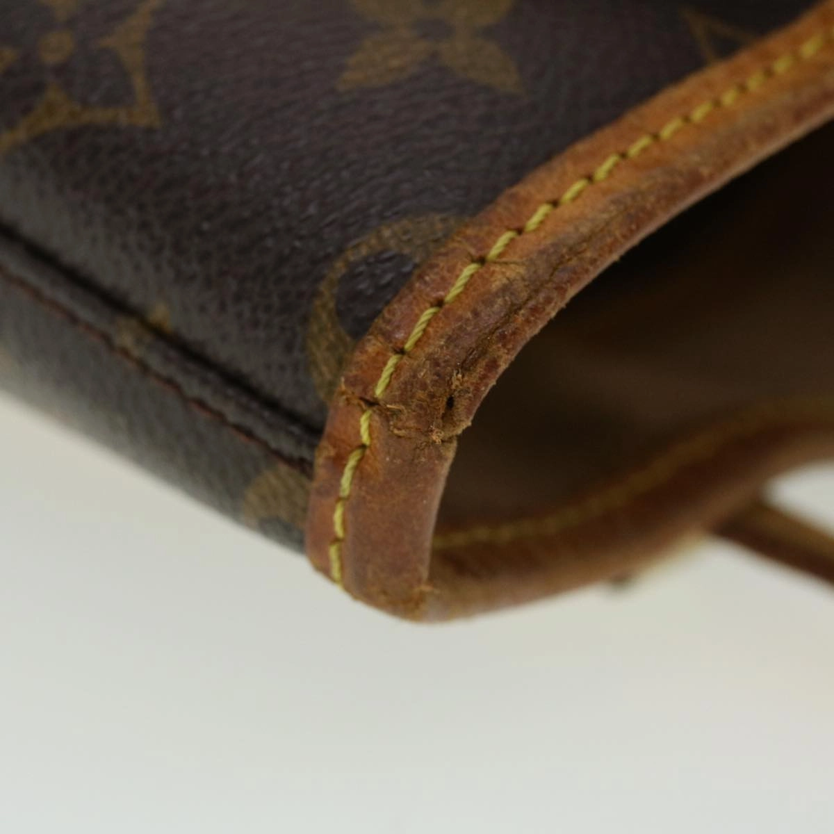 LOUIS VUITTON Monogram Bucket PM Shoulder Bag M42238 LV fm2248