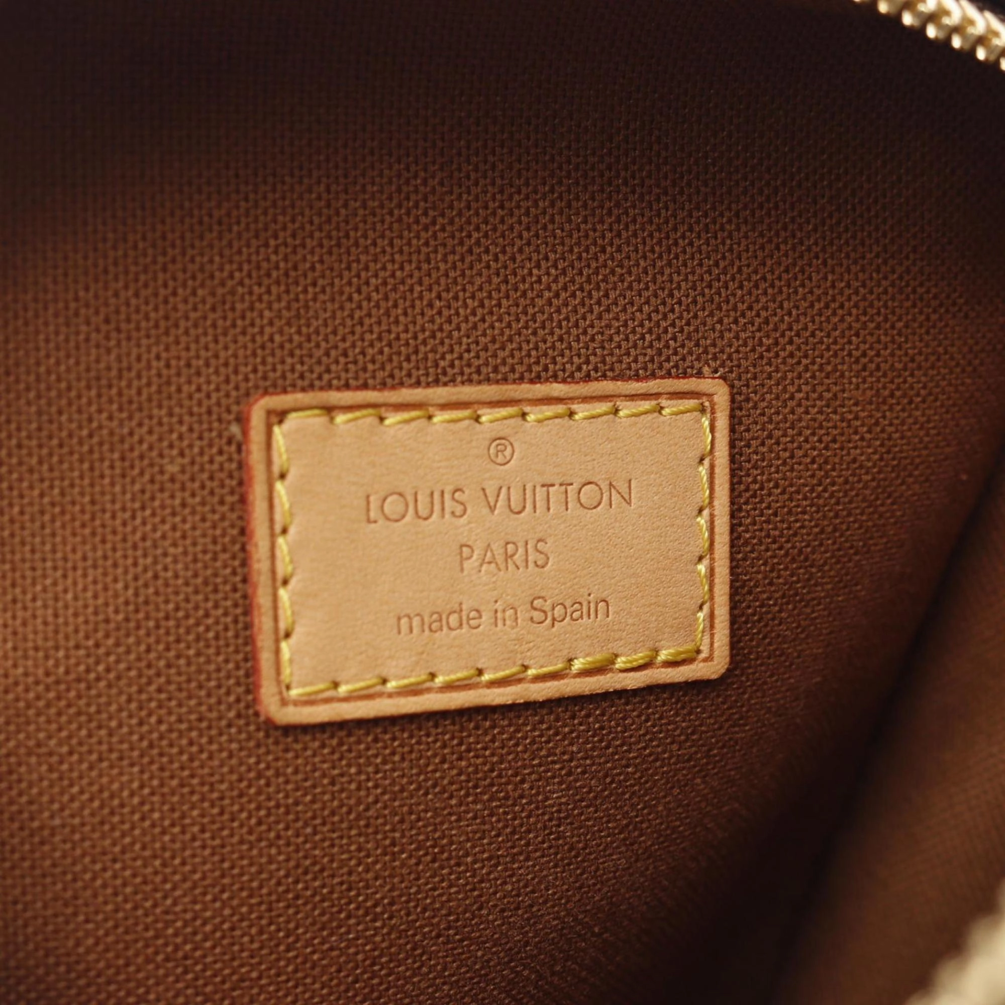 Louis Vuitton Monogram Coated Canvas Fanny Pack Sling Bag (Pre-Owned)