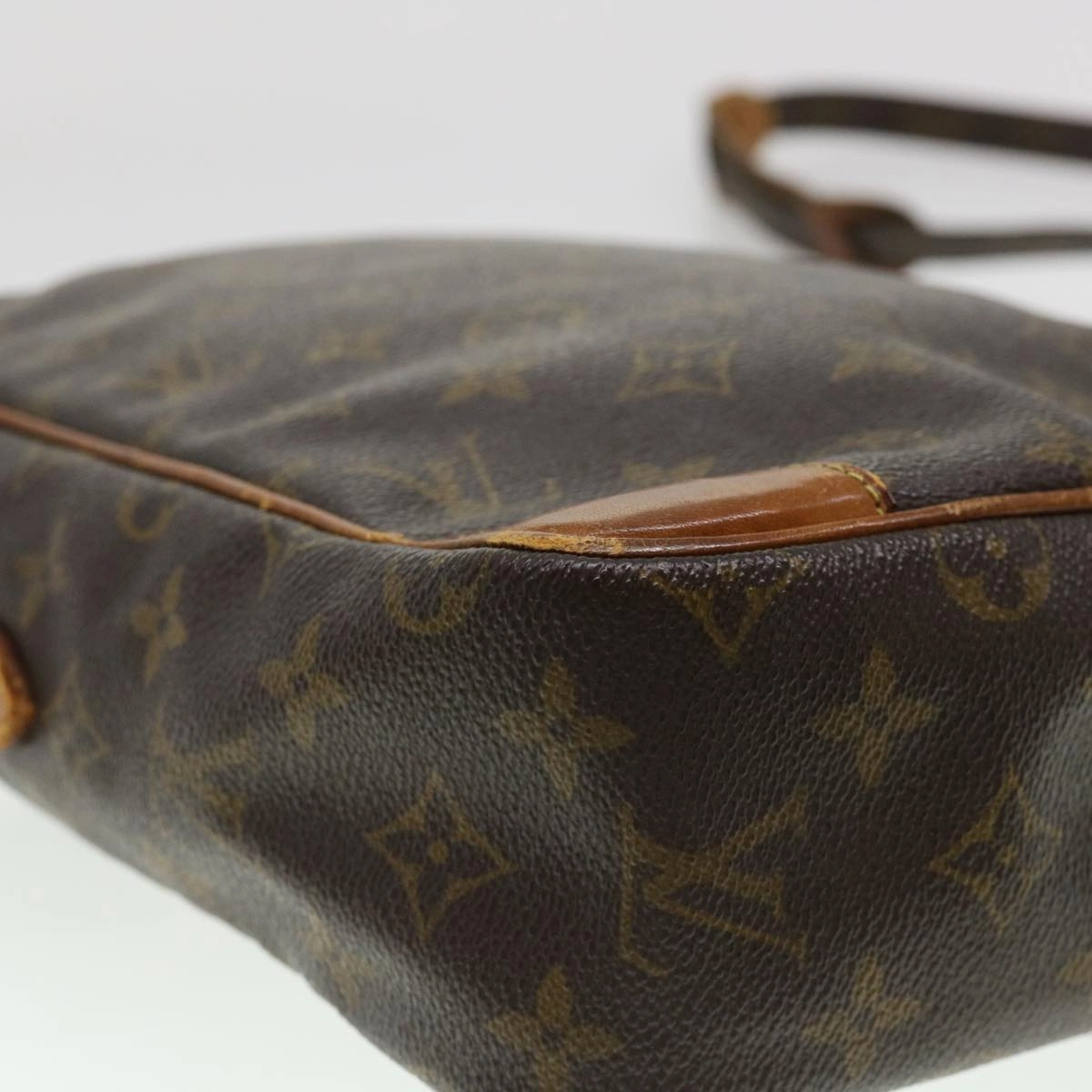 LOUIS VUITTON Monogram Danube MM Shoulder Bag M45264 LV B167