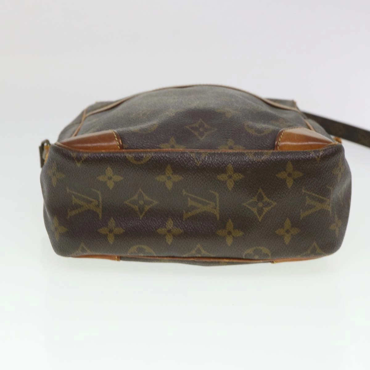 LOUIS VUITTON Monogram Danube MM Shoulder Bag M45264 LV B167