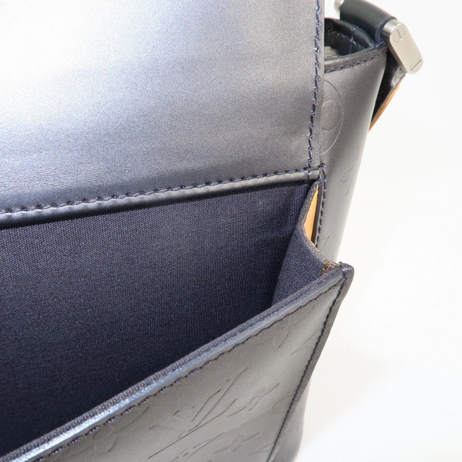 Louis Vuitton Monogram Matte Alston Shoulder Bag Noir M55122