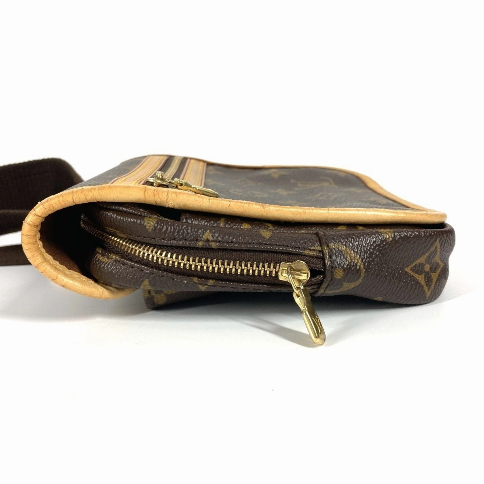 Louis Vuitton Monogram Monogram Fanny Pack Sling Bag (Pre-Owned)