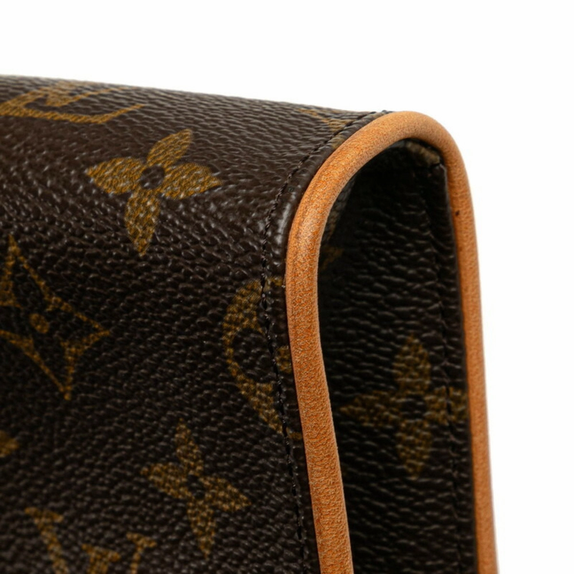 Louis Vuitton Monogram Monogram Monogram Pochette Sling Bag (Pre-Owned)