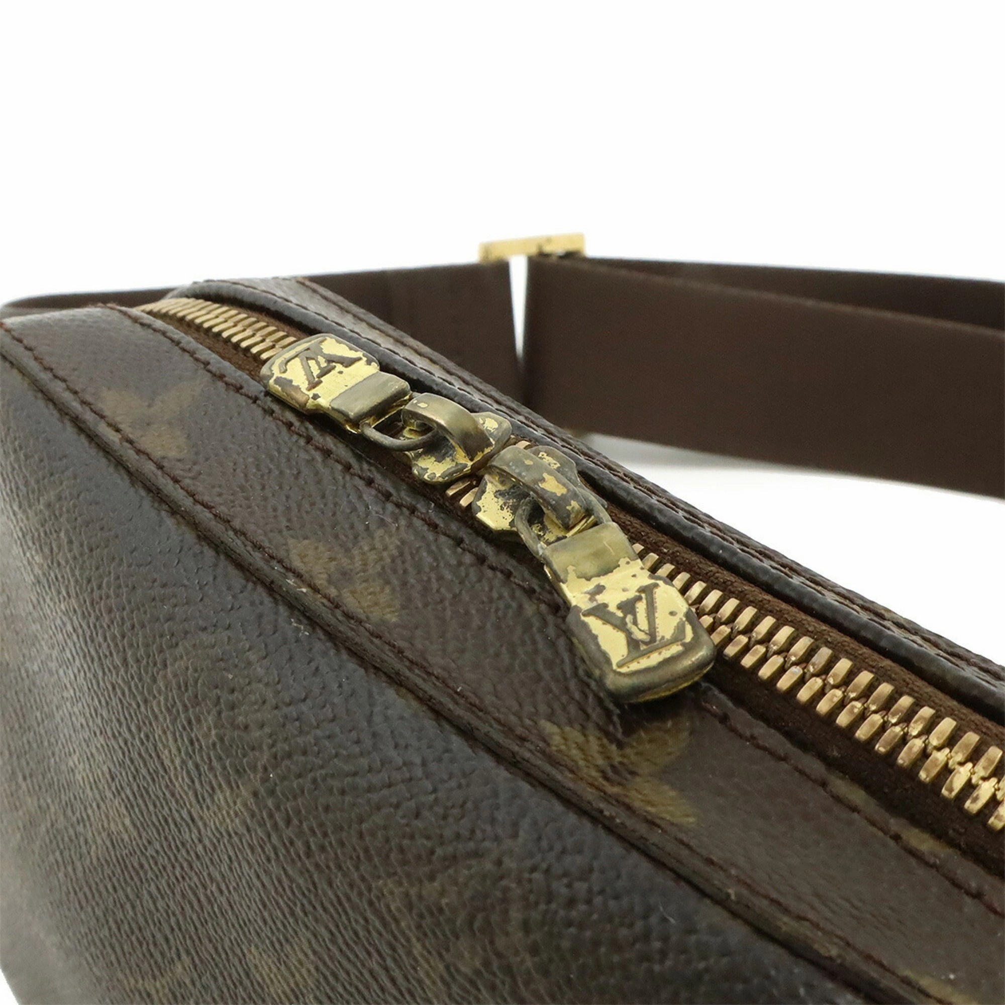 Louis Vuitton Monogram Monogram Shoulder Bag Sling Bag (Pre-Owned)